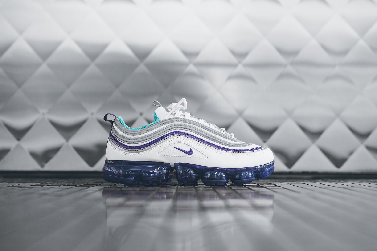 Nike Air VaporMax '97 - White / Purple