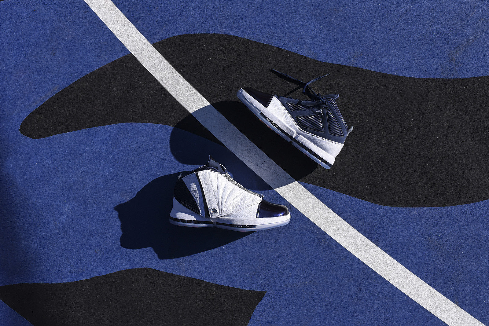 Nike Air Jordan 16 Retro - White / Midnight Navy