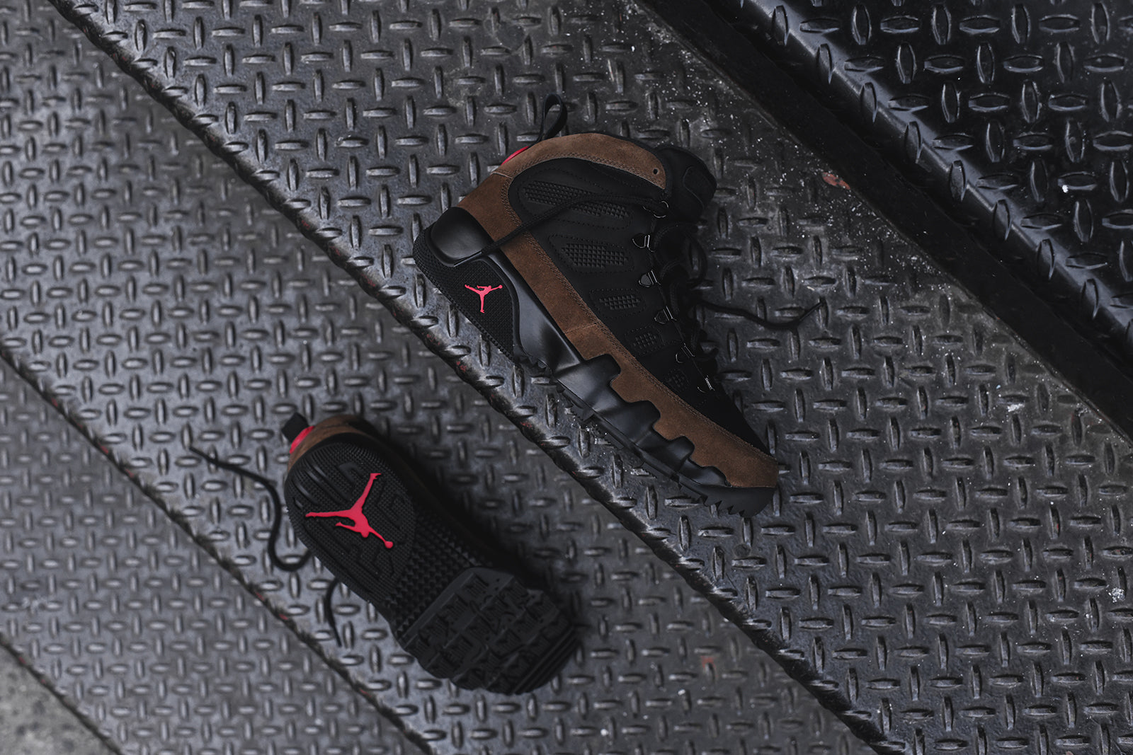 Nike Air Jordan 9 NRG Boot - Black / Olive