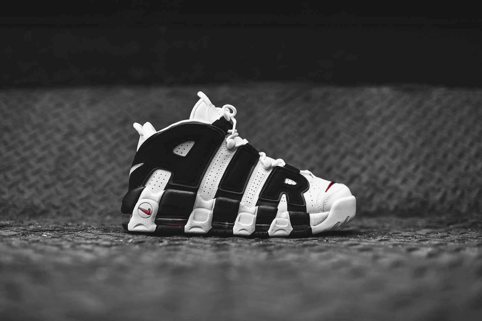 Nike Air More Uptempo - White / Black / Varsity Red
