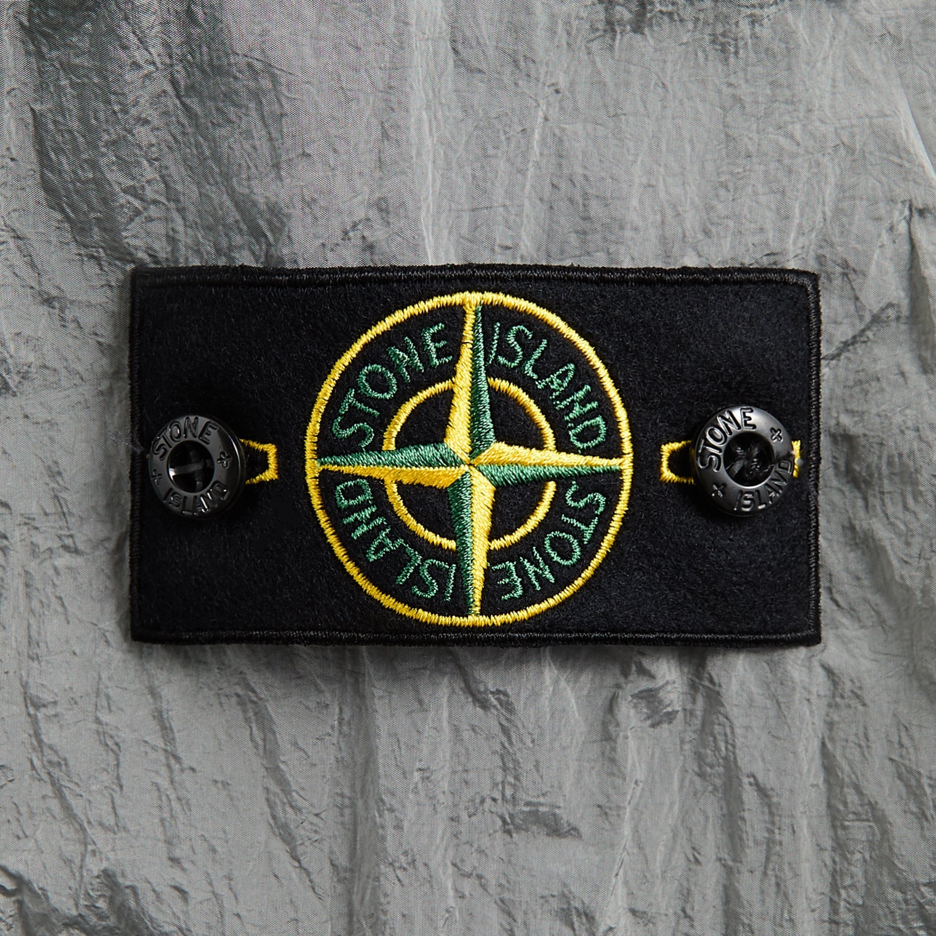 Chemise Stone Island en nylon métal teintée en pièce - Gris perle