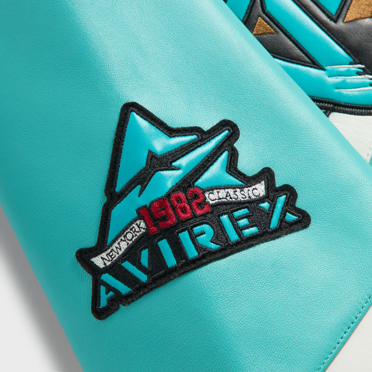 Kith & AVIREX for the Vancouver Grizzlies Jacket - Multi