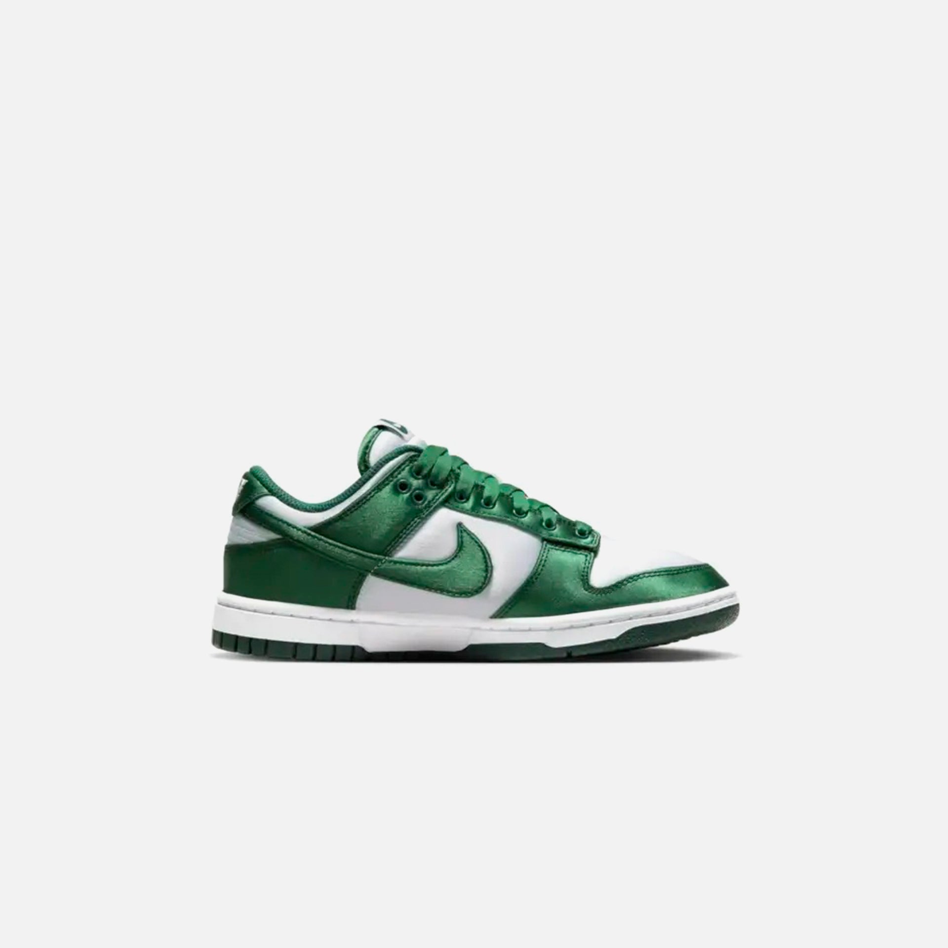 Nike WMNS Dunk Low - White / Team Green