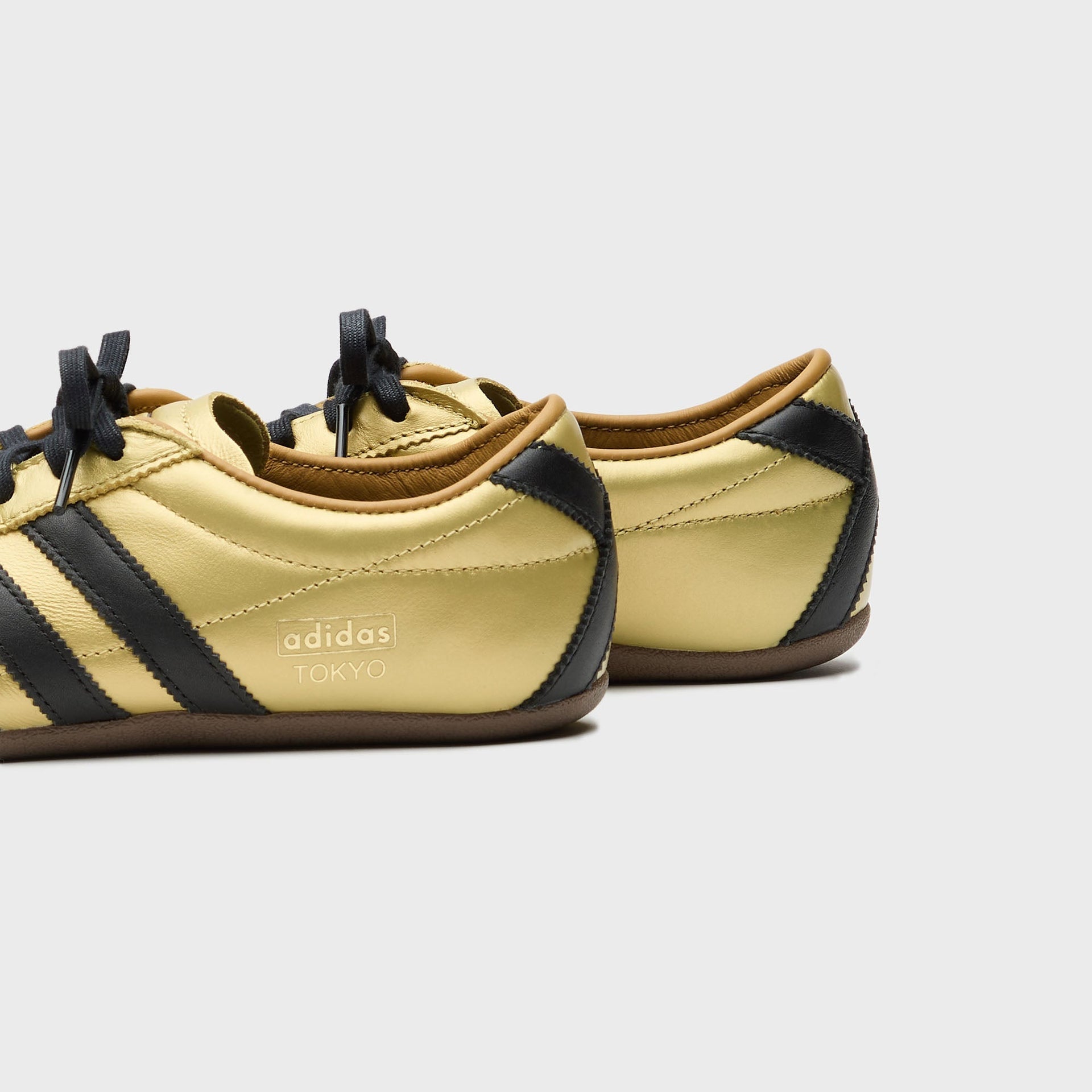 adidas Tokyo - Gold Metallic / Core Black / Preloved Bronze