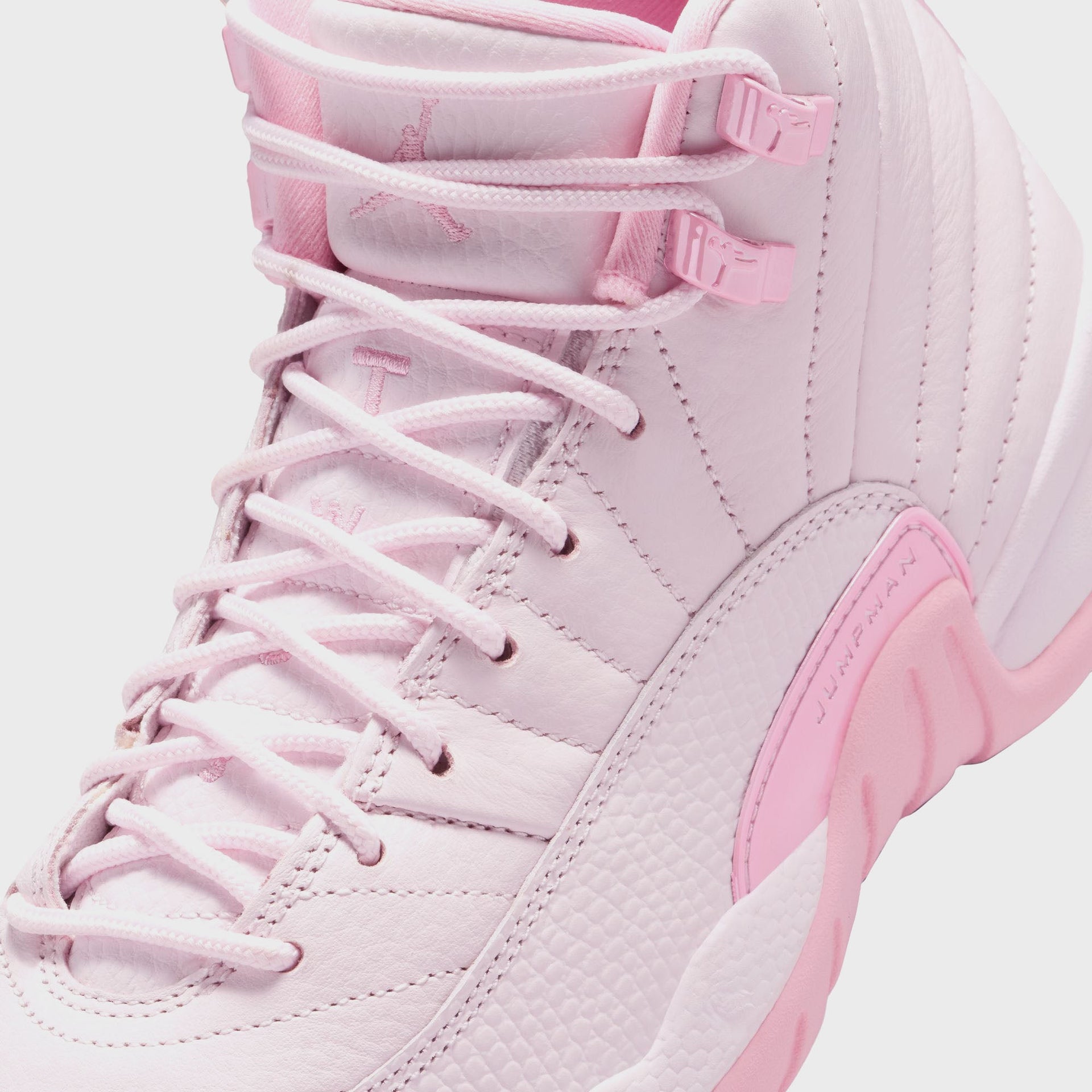 Jordan GS Air Jordan 12 Retro - Pearl Pink / Med Soft Pink