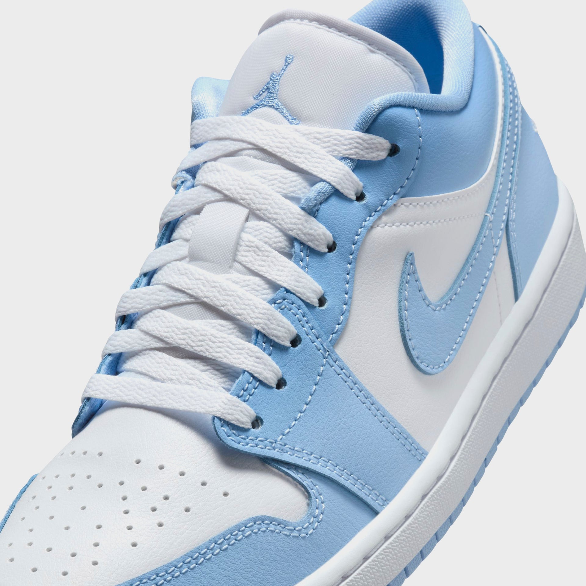 Nike Air Jordan 1 Low - White / Aluminum