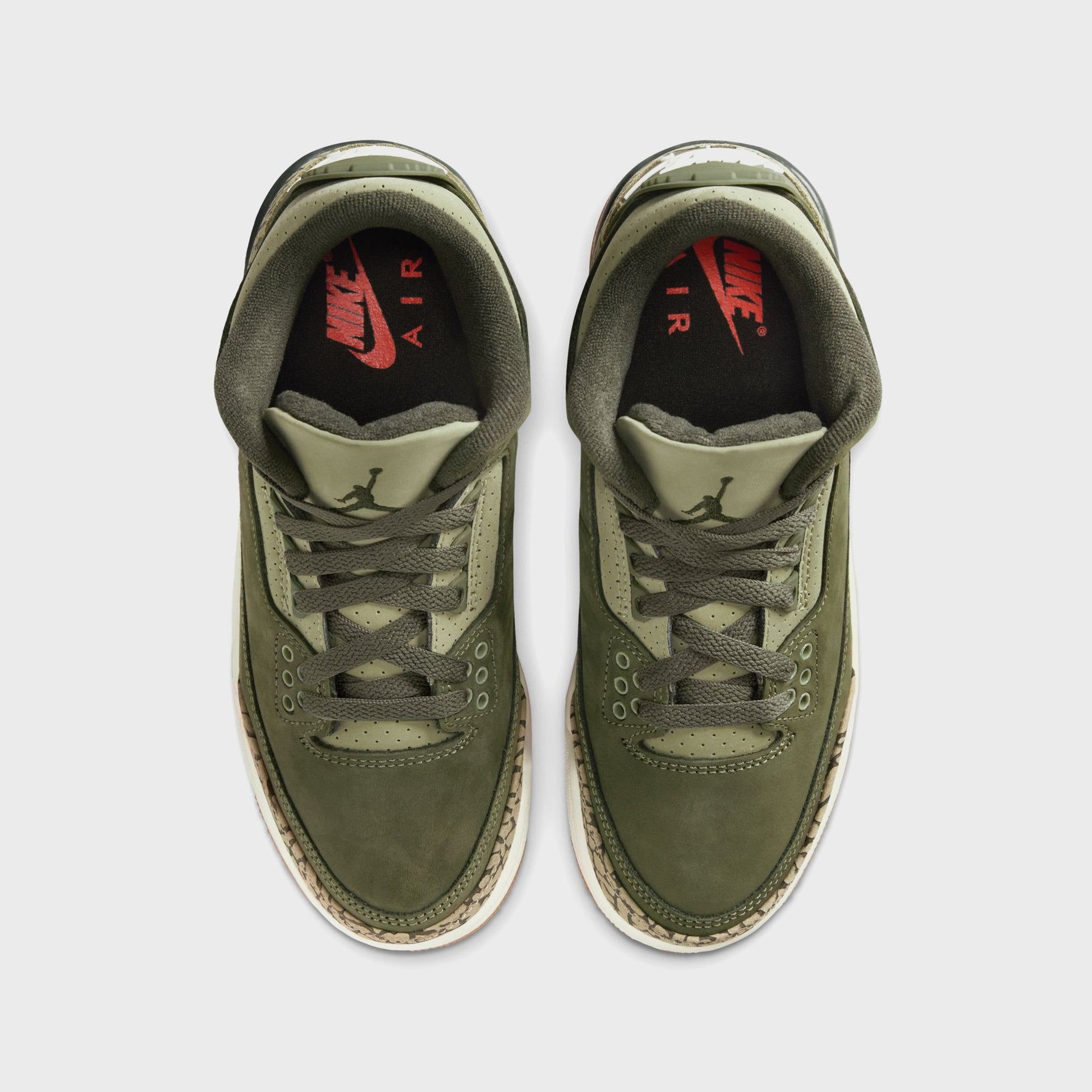 Jordan GS Air Jordan 3 Retro - Medium Olive / Sequoia / Neutral Olive / Sail / Total Crimson