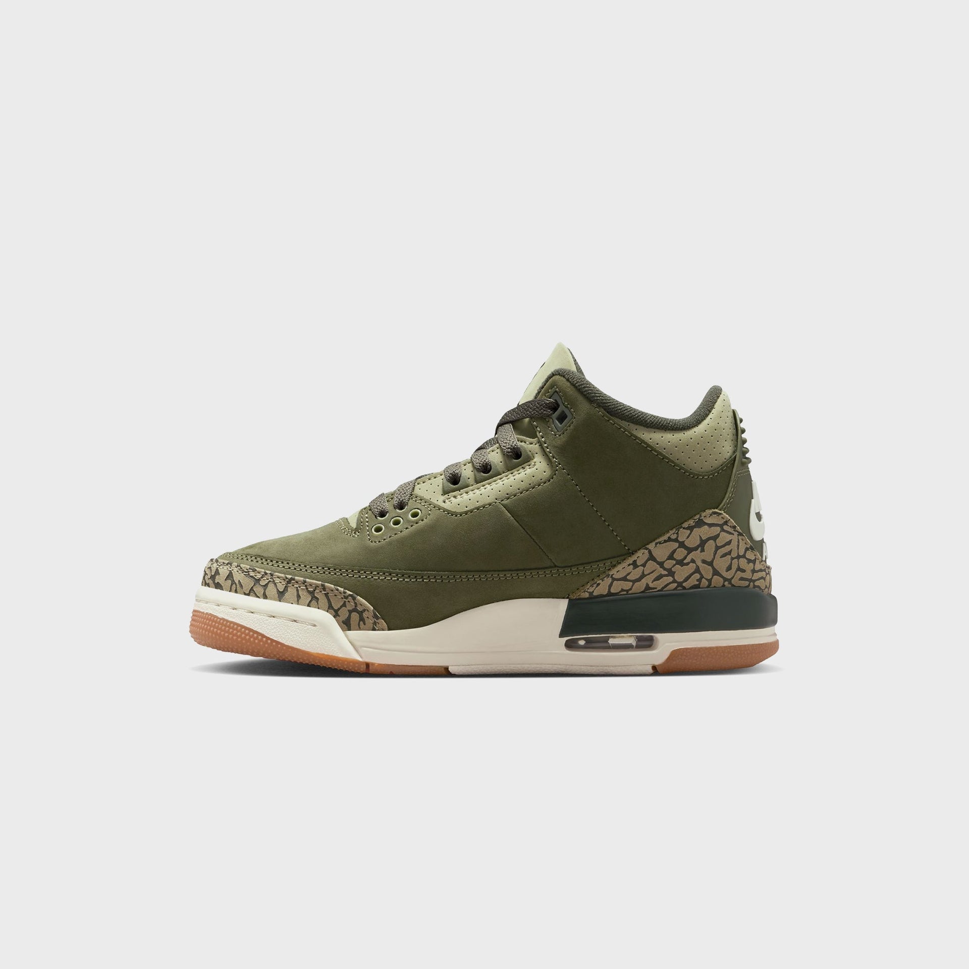 Jordan GS Air Jordan 3 Retro - Medium Olive / Sequoia / Neutral Olive / Sail / Total Crimson