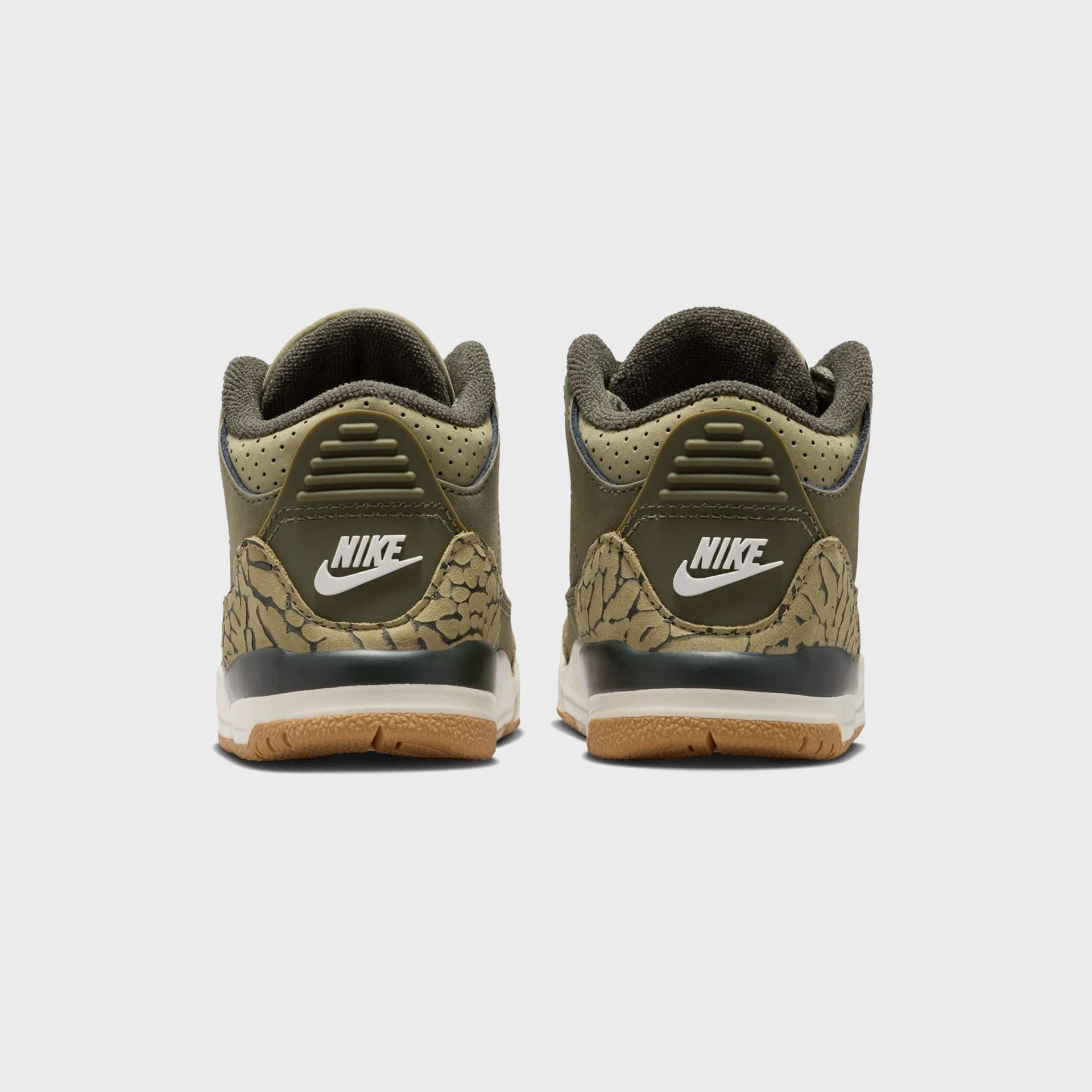 Jordan TD Air Jordan 3 Retro - Medium Olive / Sequoia / Neutral Olive / Sail / Total Crimson