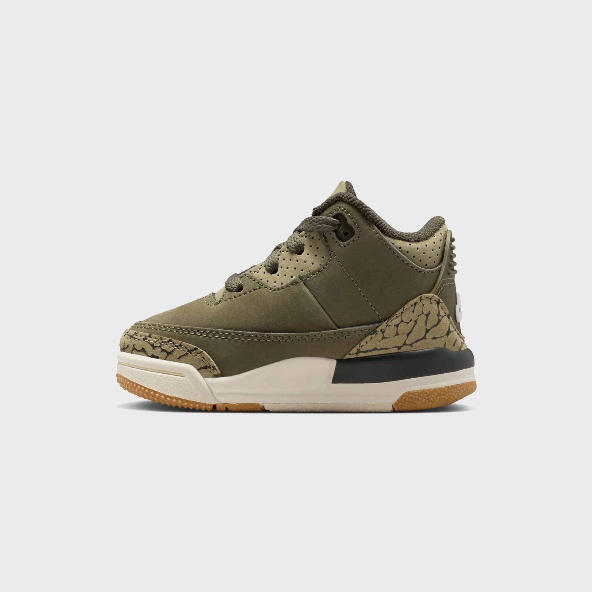 Jordan TD Air Jordan 3 Retro - Medium Olive / Sequoia / Neutral Olive / Sail / Total Crimson