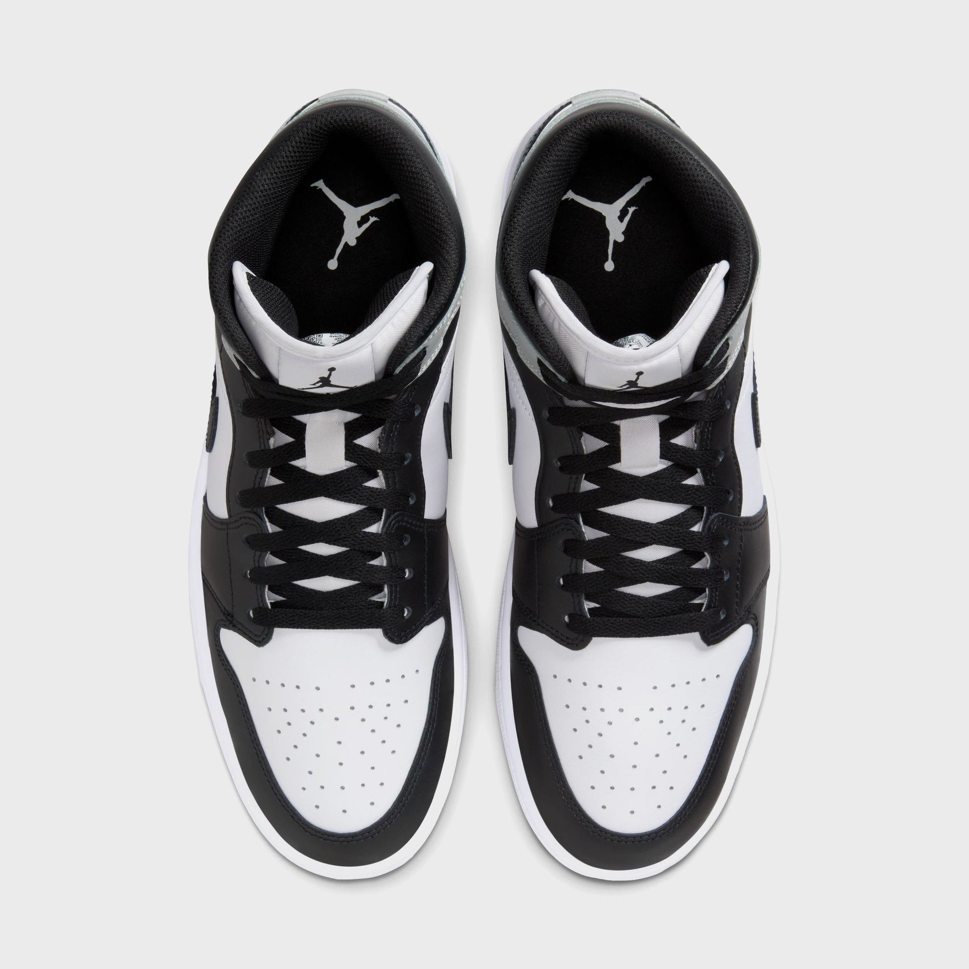 Jordan Air Jordan 1 Mid - White / Black / Light Smoke Grey