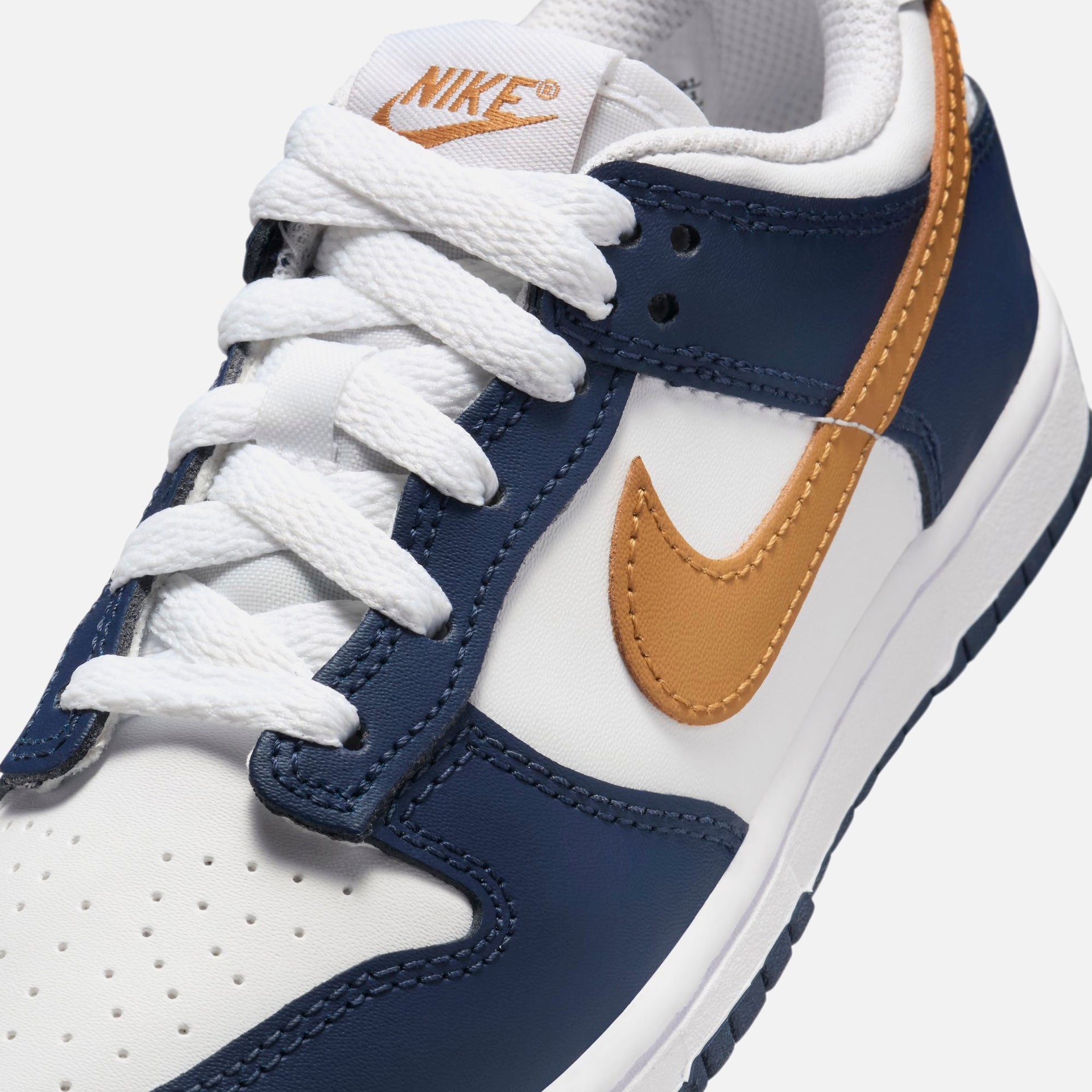 Nike Dunk Low BP - White / Wheat / Midnight Navy