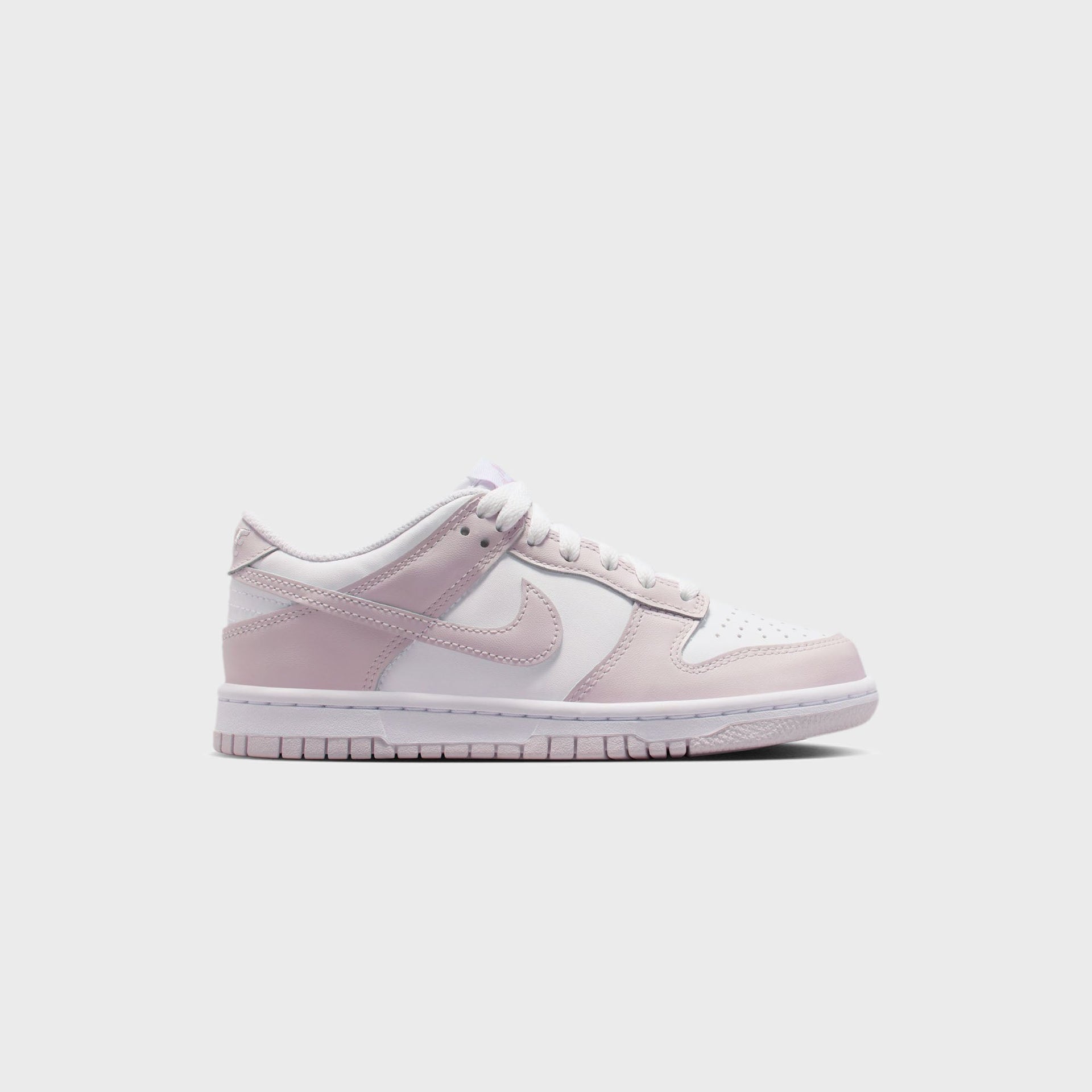 Nike Dunk Low - White / Light Violet