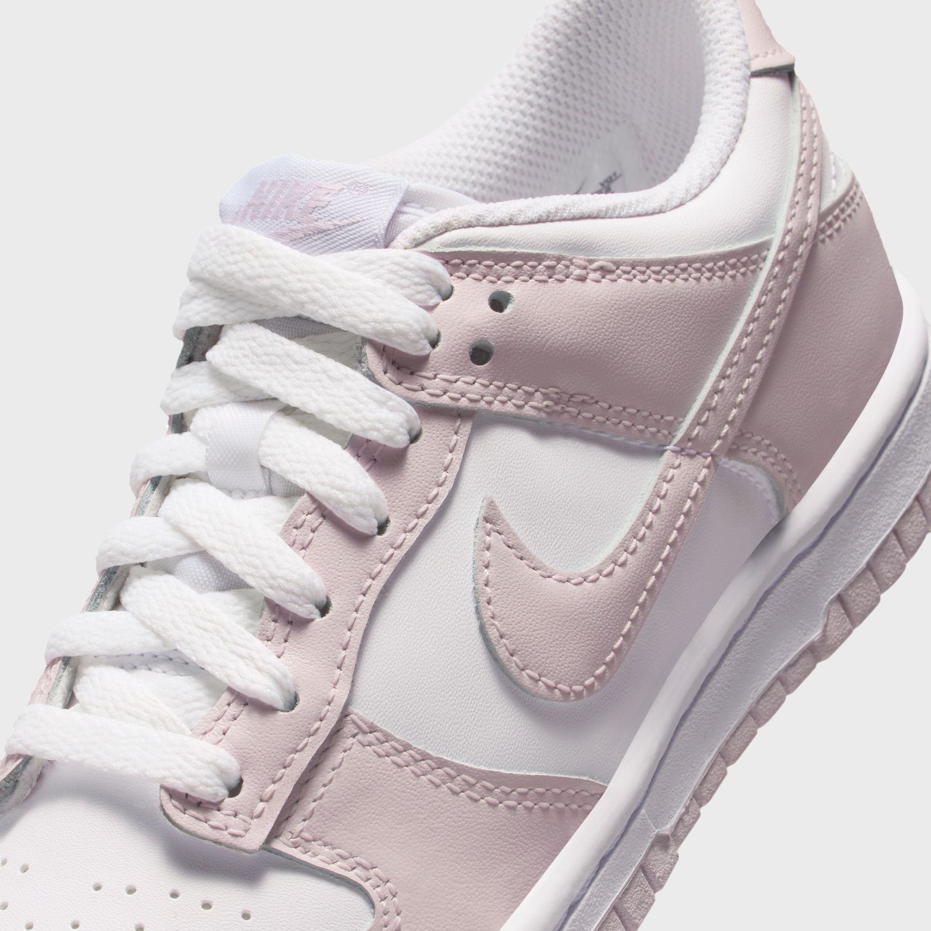 Nike Dunk Low - White / Light Violet
