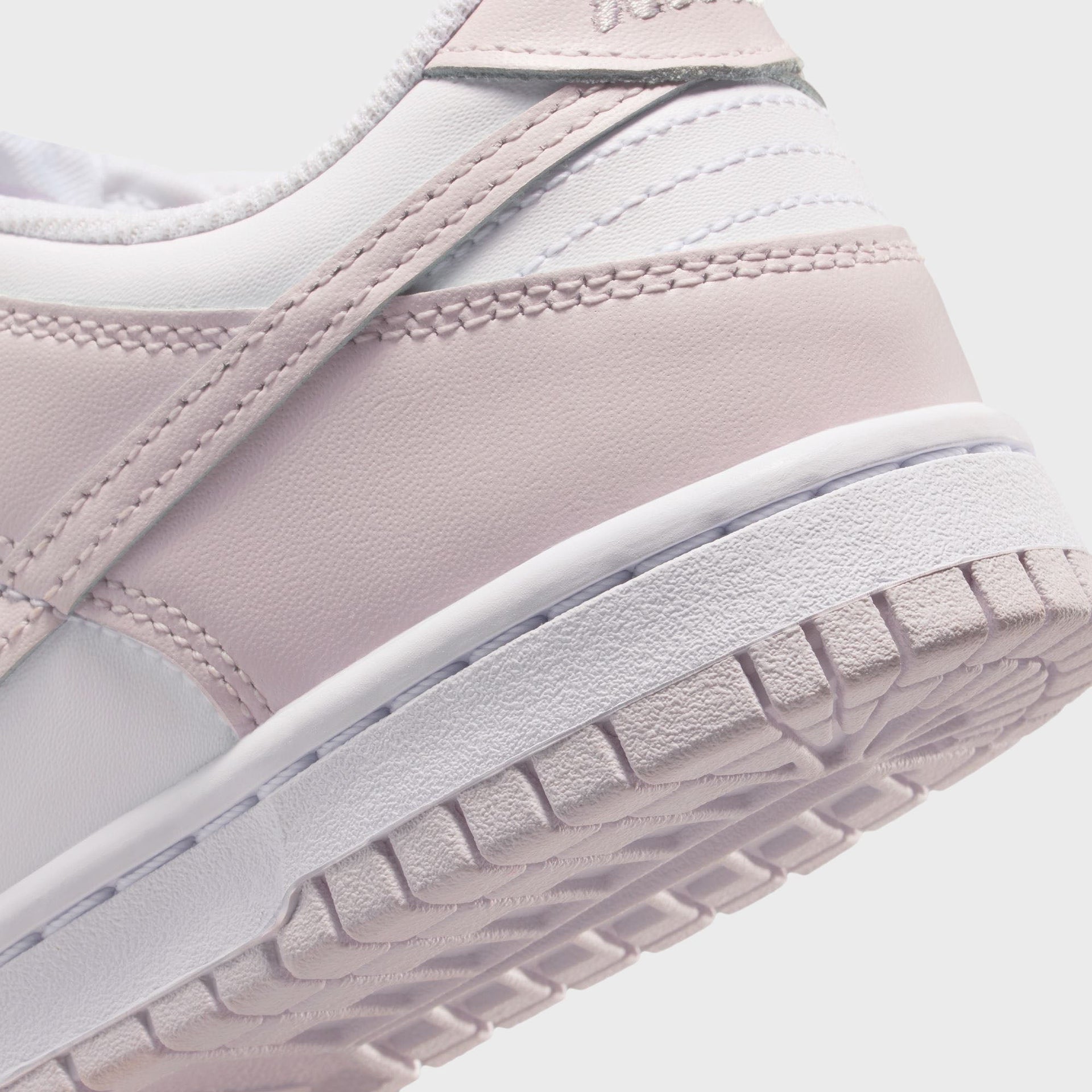 Nike Dunk Low - White / Light Violet