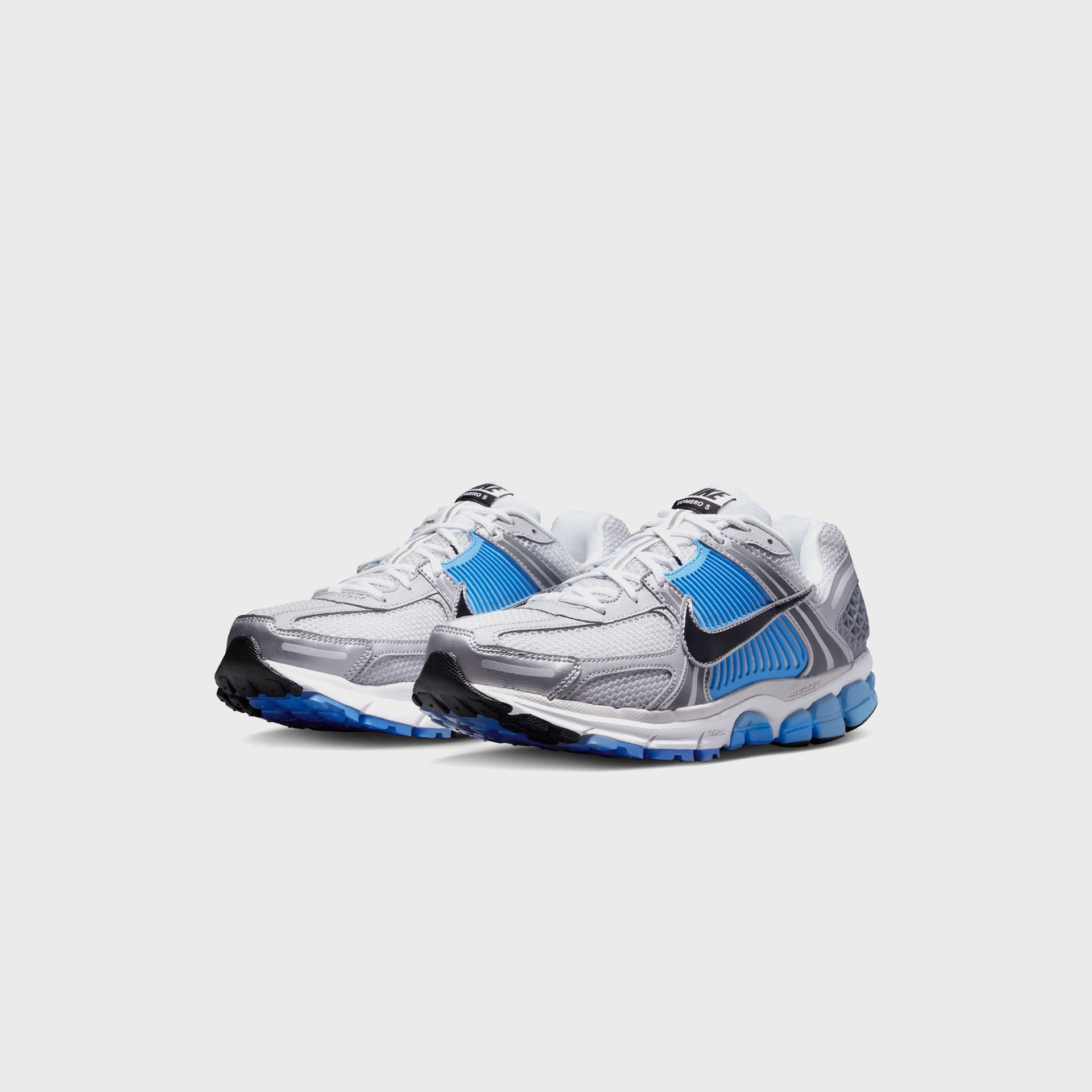 Nike Zoom Vomero 5 - White / Pure Platinum / University Blue / Black