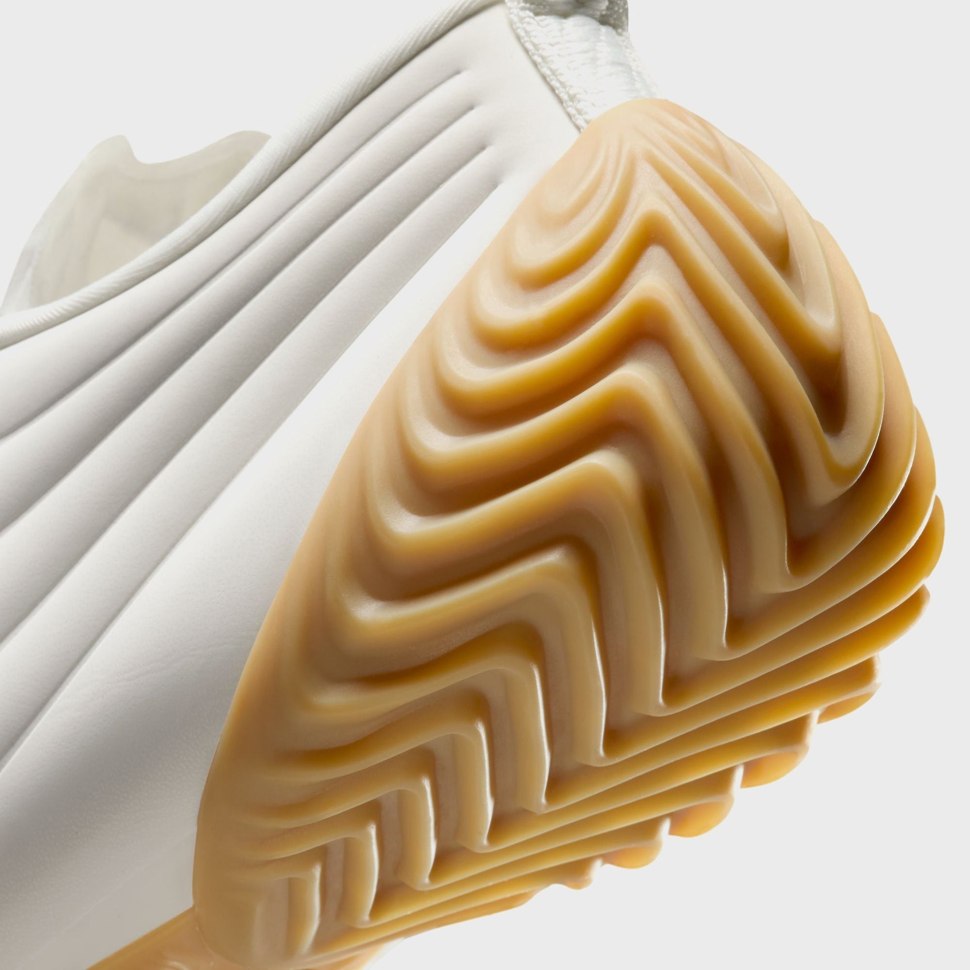 Nike WMNS Astra Ultra - Sail / Metallic Silver / Gum Light Brown