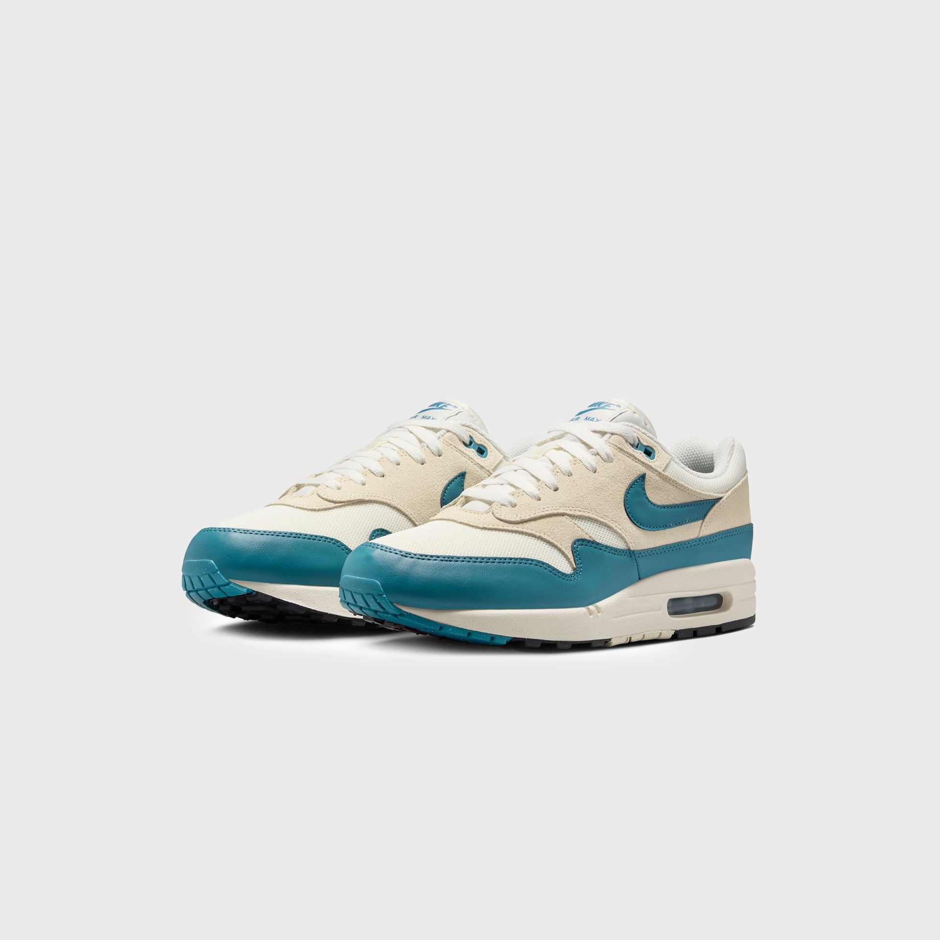 Nike Air Max 1 Ess - Soft Pearl / Smokey Blue