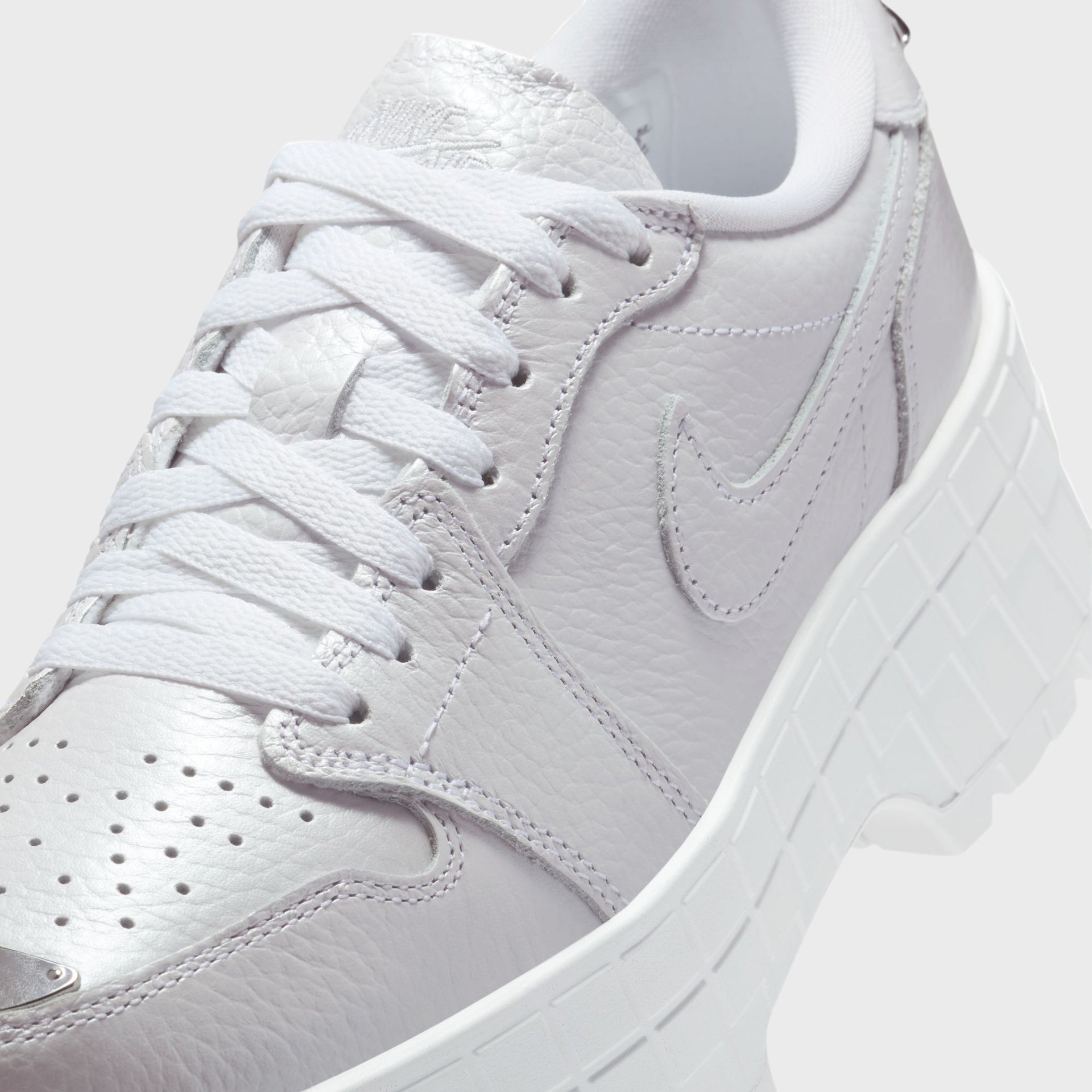 Nike Air Jordan 1 Brooklyn Low - White / Metallic Silver