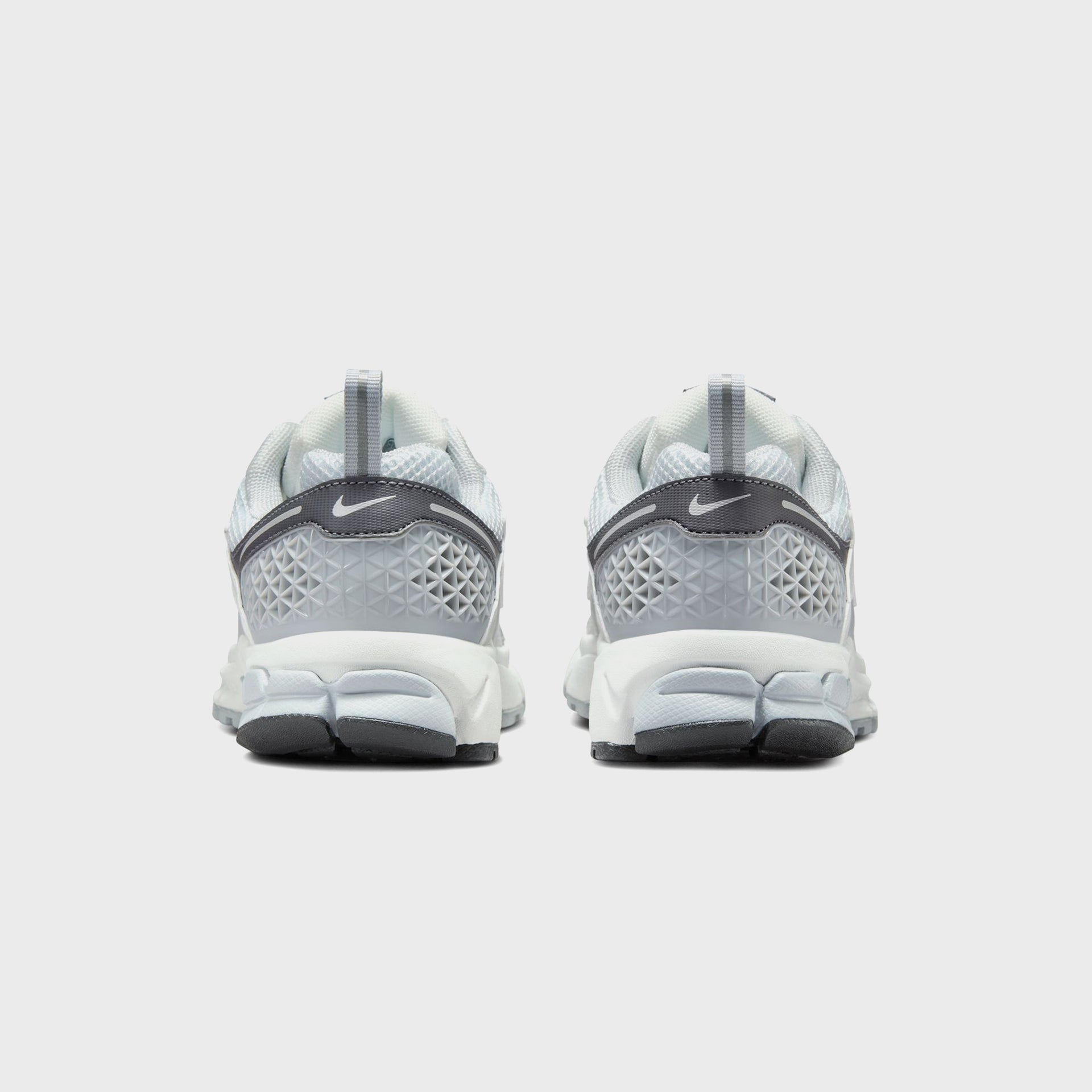 Nike Grade School Vomero 5 - Pure Platinum / Metallic Silver / Summit White