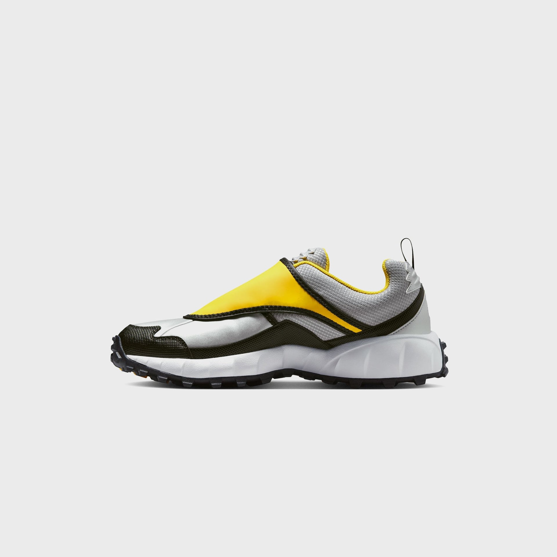 Nike ACG Phassad - Black / Yellow Zest / Metallic Silver
