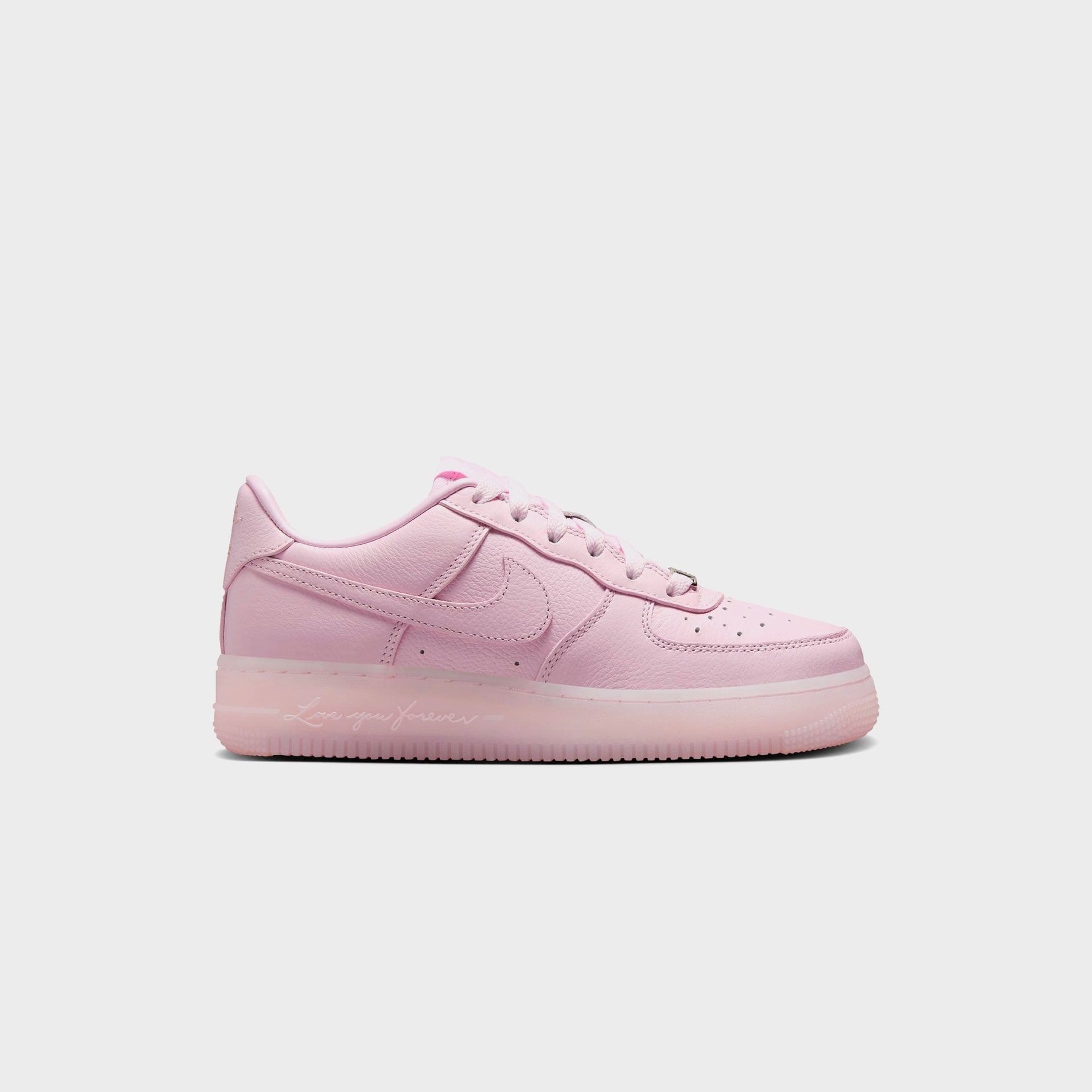 Nike x Drake NOCTA GS Air Force 1 Low - Mousse rose / Teinte cobalt / Argent métallique