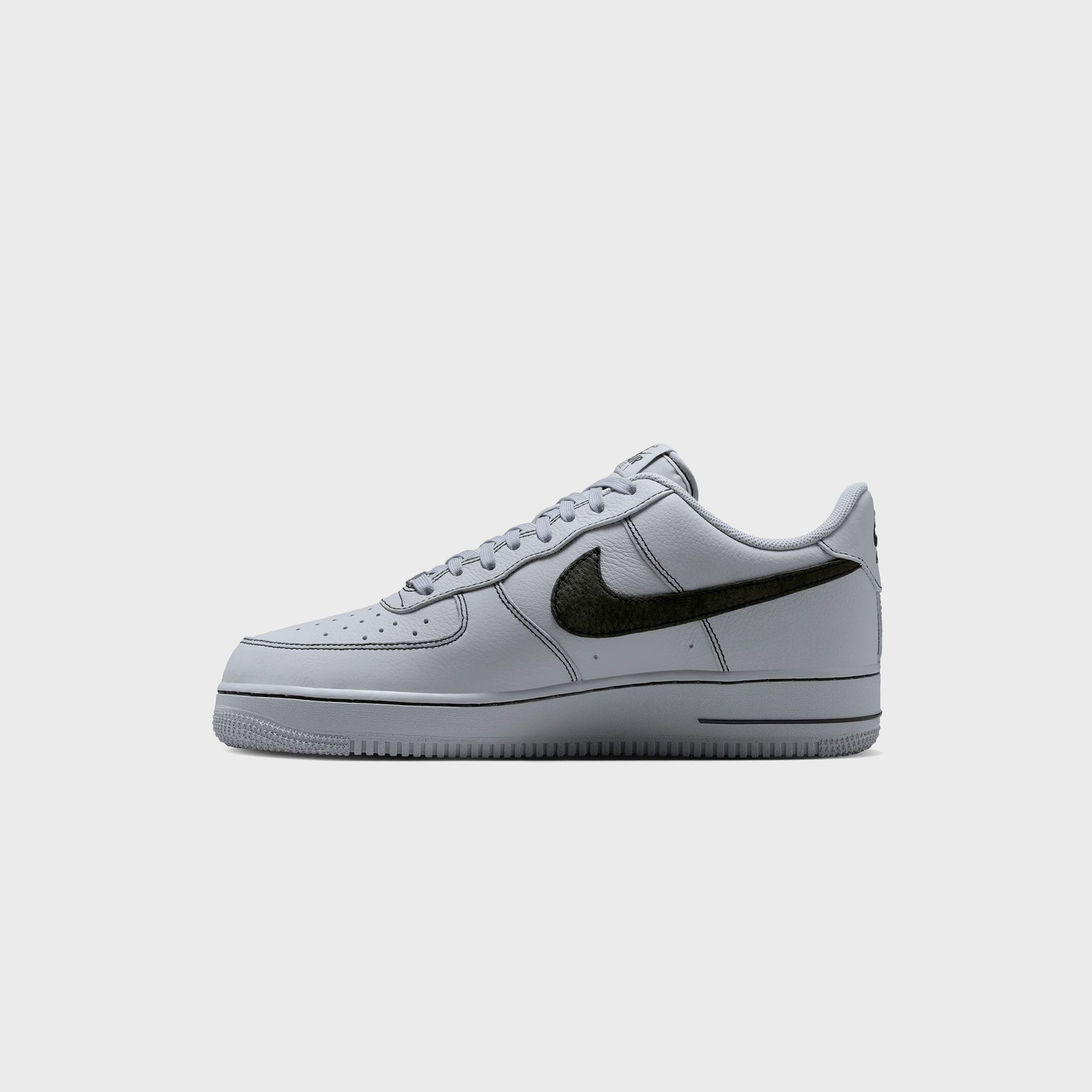 Nike Air Force 1 `07  LV8 - Wolf Grey / Black