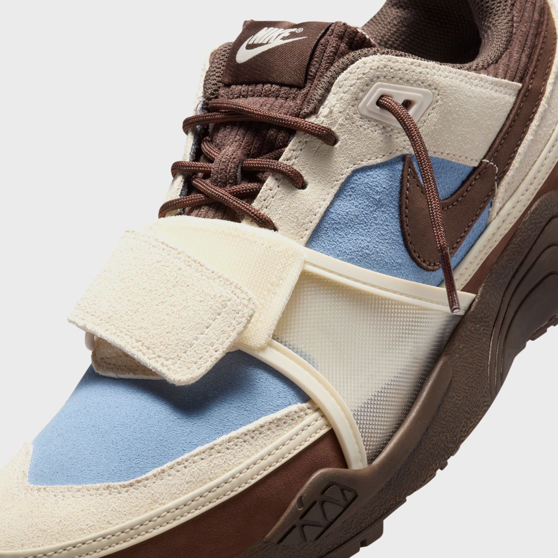 Nike x Travis Scott Jumpman Jack Zoom Field Jaxx -  Leche Blue / Baroque Brown / Pale Ivory / Light Chocolate