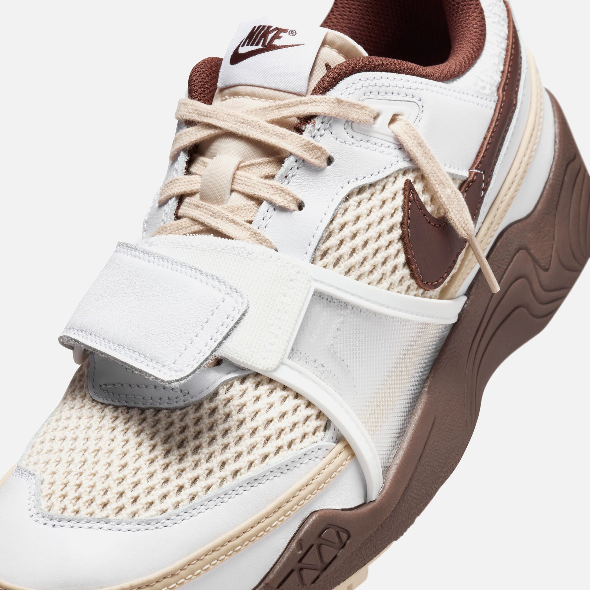 Nike x Travis Scott Jumpman Jack Zoom Field Jaxx - White / Light Chocolate