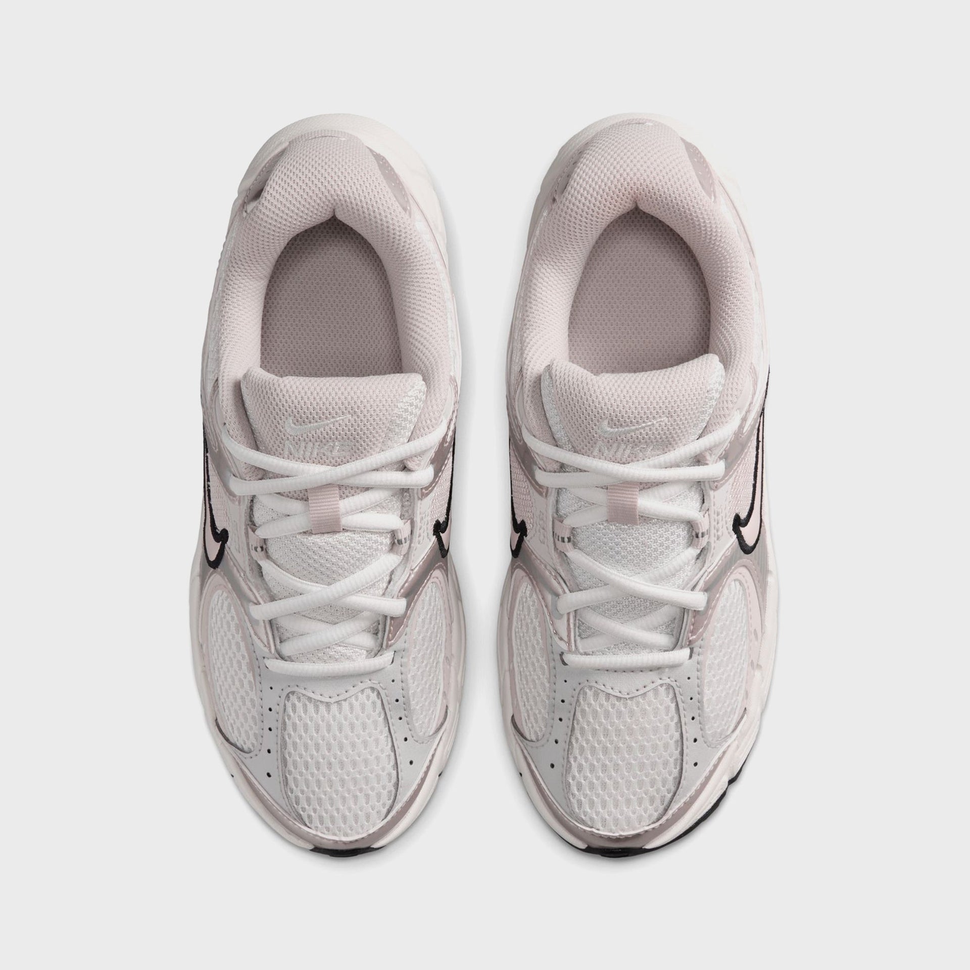 Nike GS V5 Rnr - Summit White / Light Orewood Brown / Sail / Black