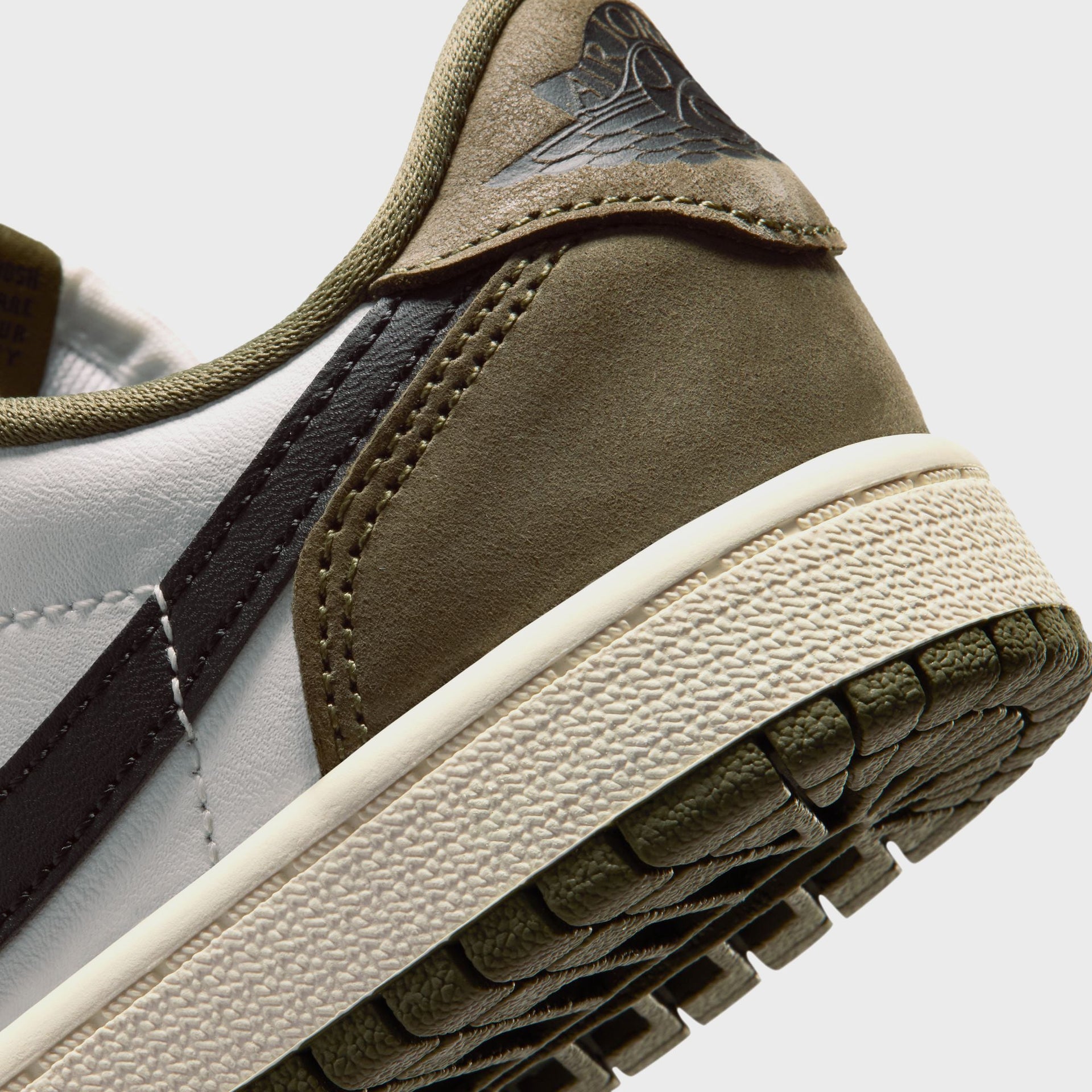 Jordan PS Air Jordan 1 Retro Low - Medium Olive / Summit White / Sail / Black