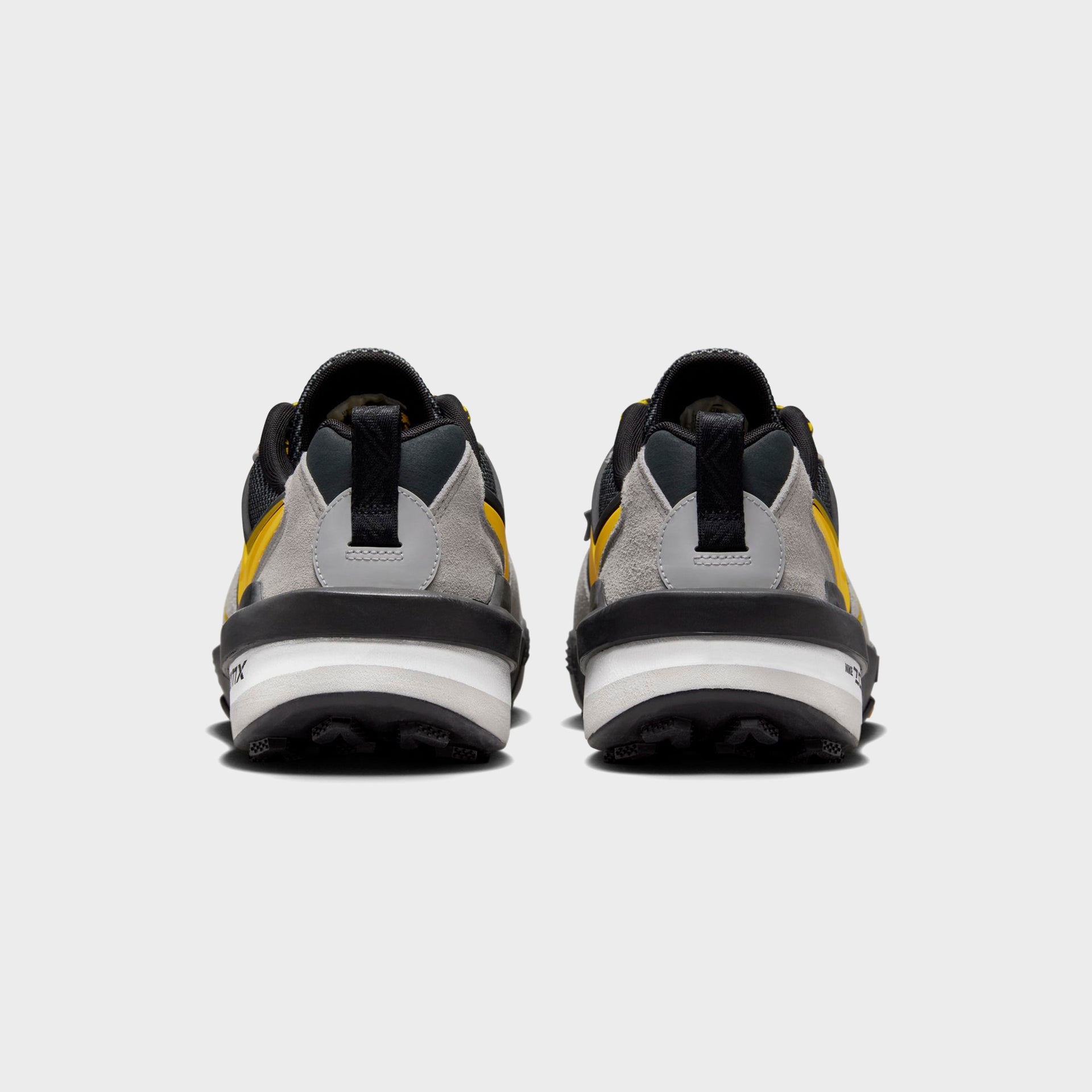 Nike Zegamadome SP - Matte Silver / Yellow