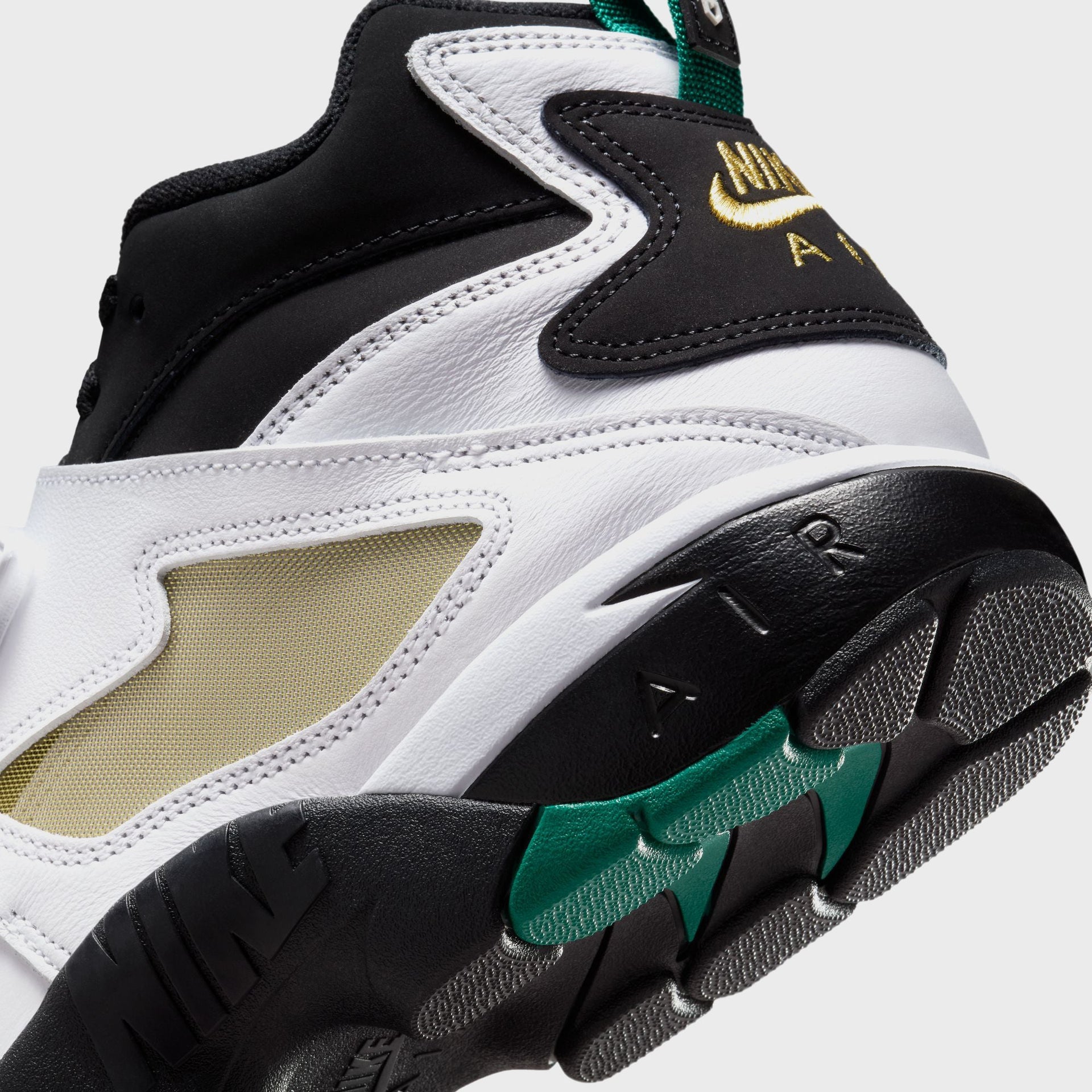 Nike Air Diamond Turf 93 - Black / Mystic Green / White / Golden Tussah