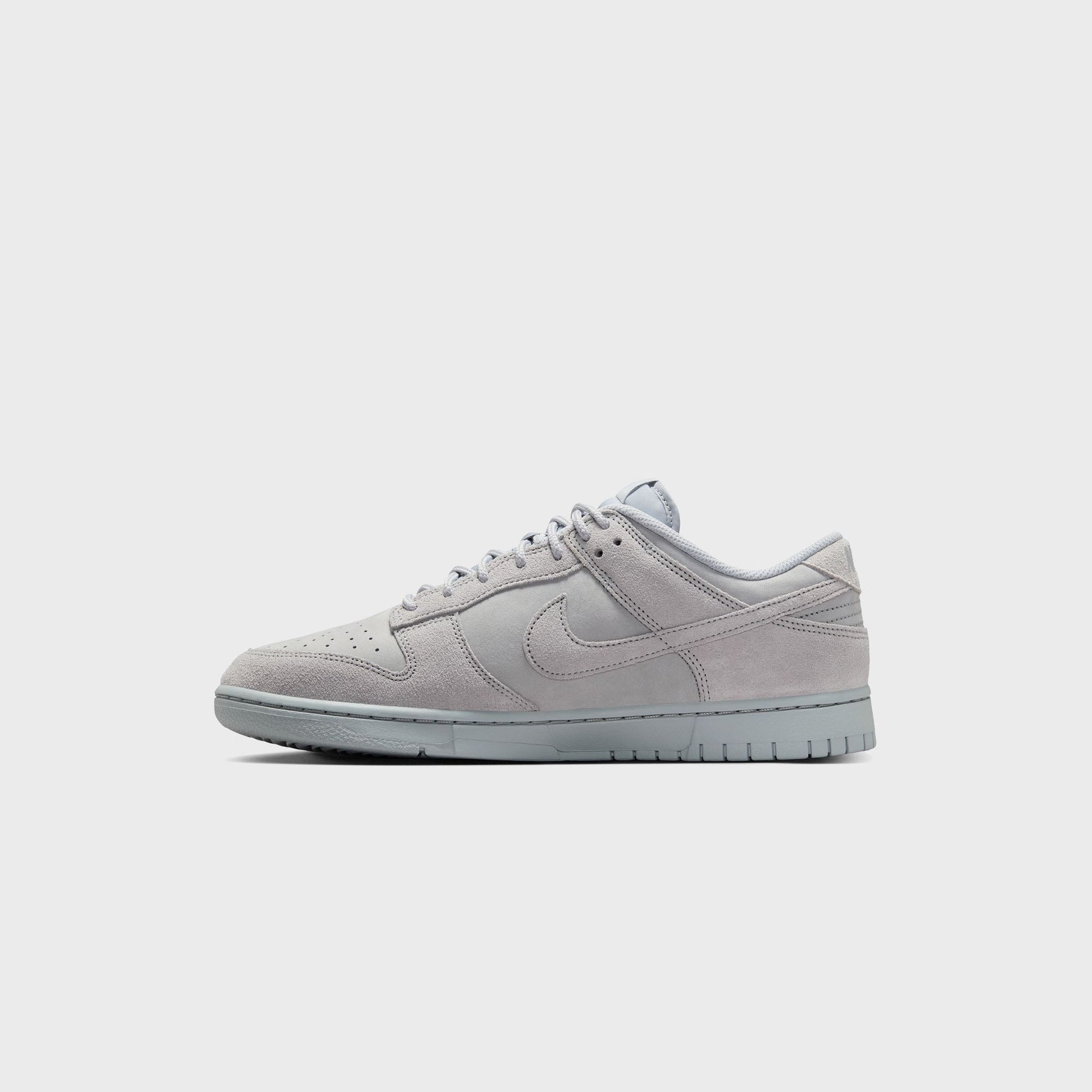 Nike Dunk Low Retro SE - Wolf Grey