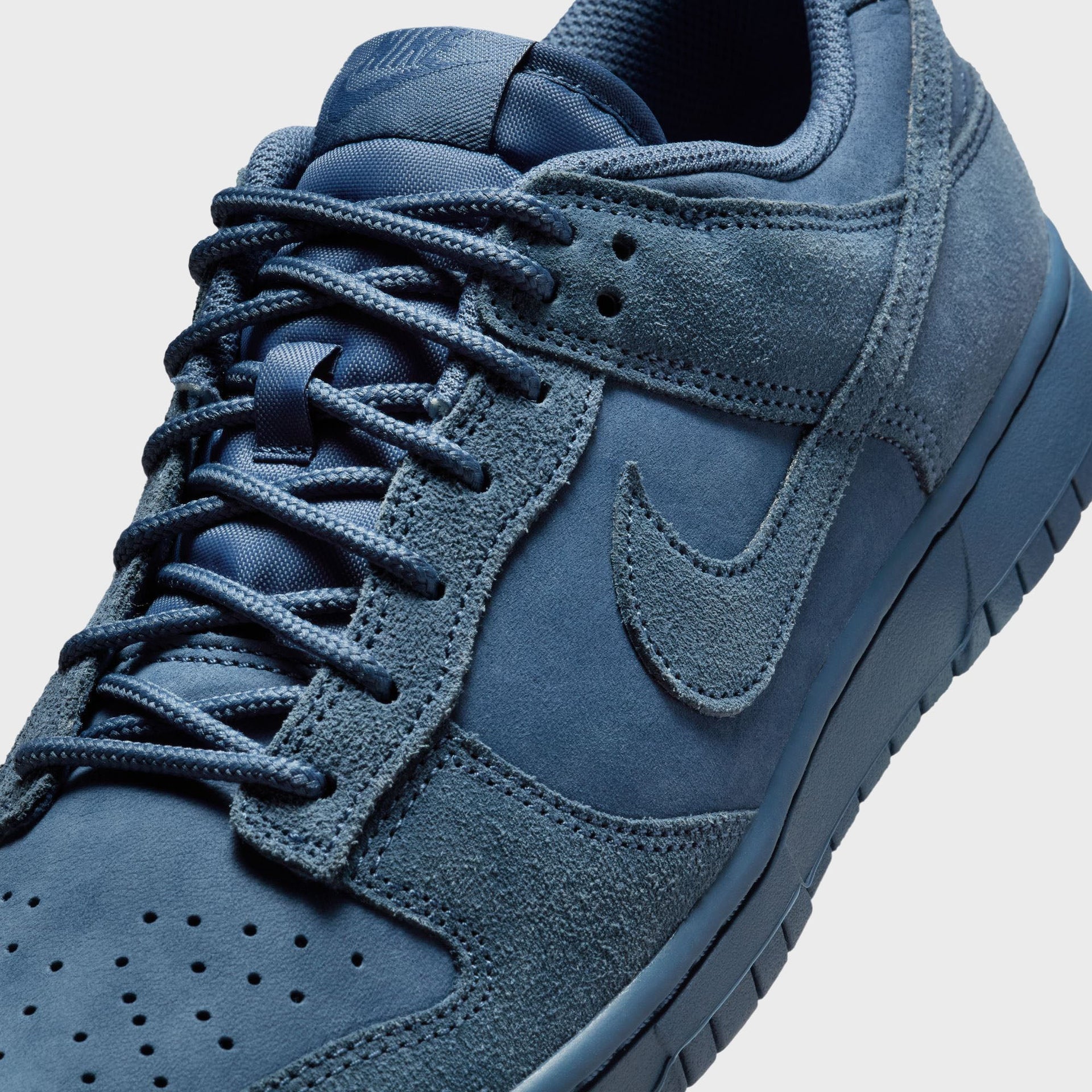 Nike Dunk Low Retro SE - Diffused Blue
