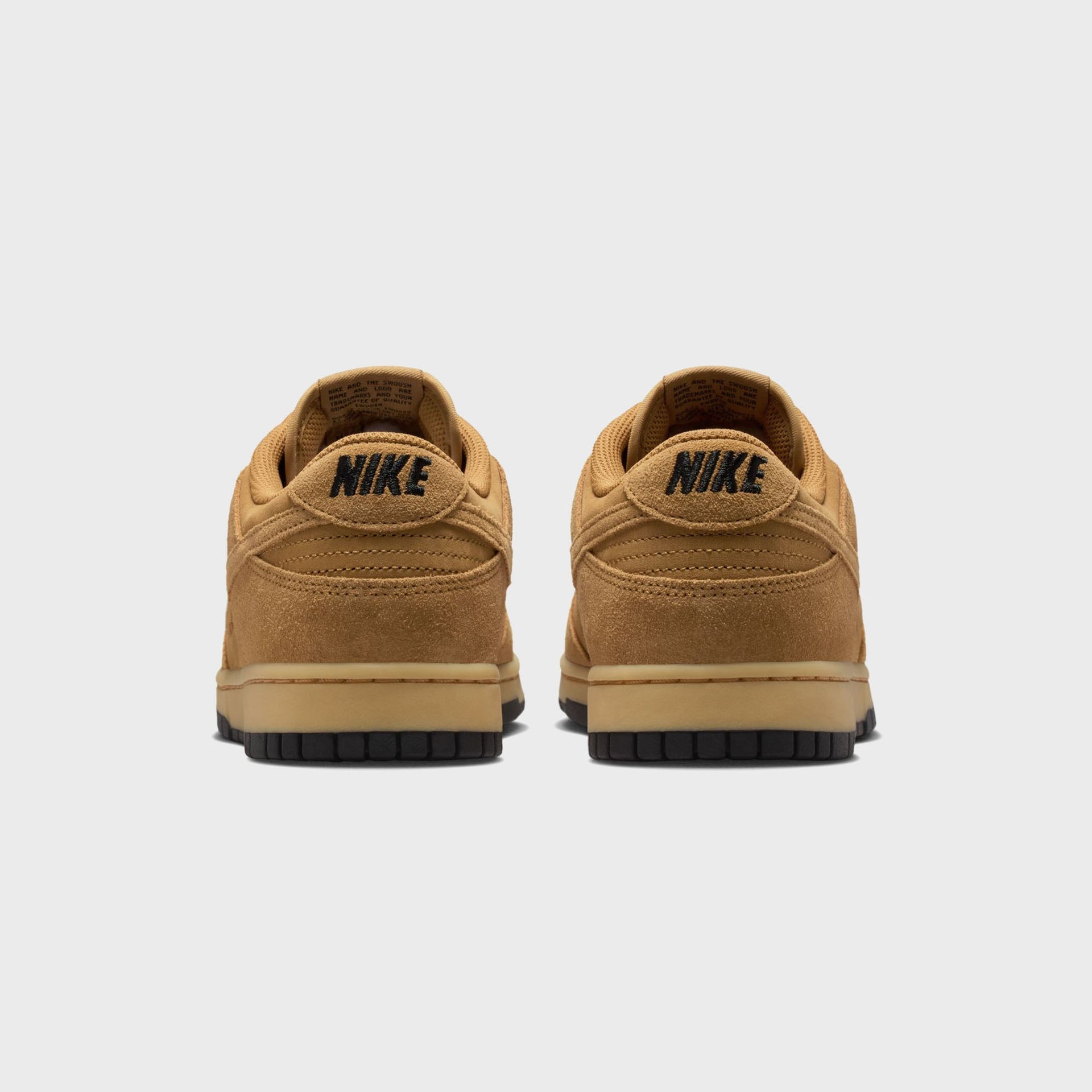 Nike Dunk Low Retro SE - Wheat / Black
