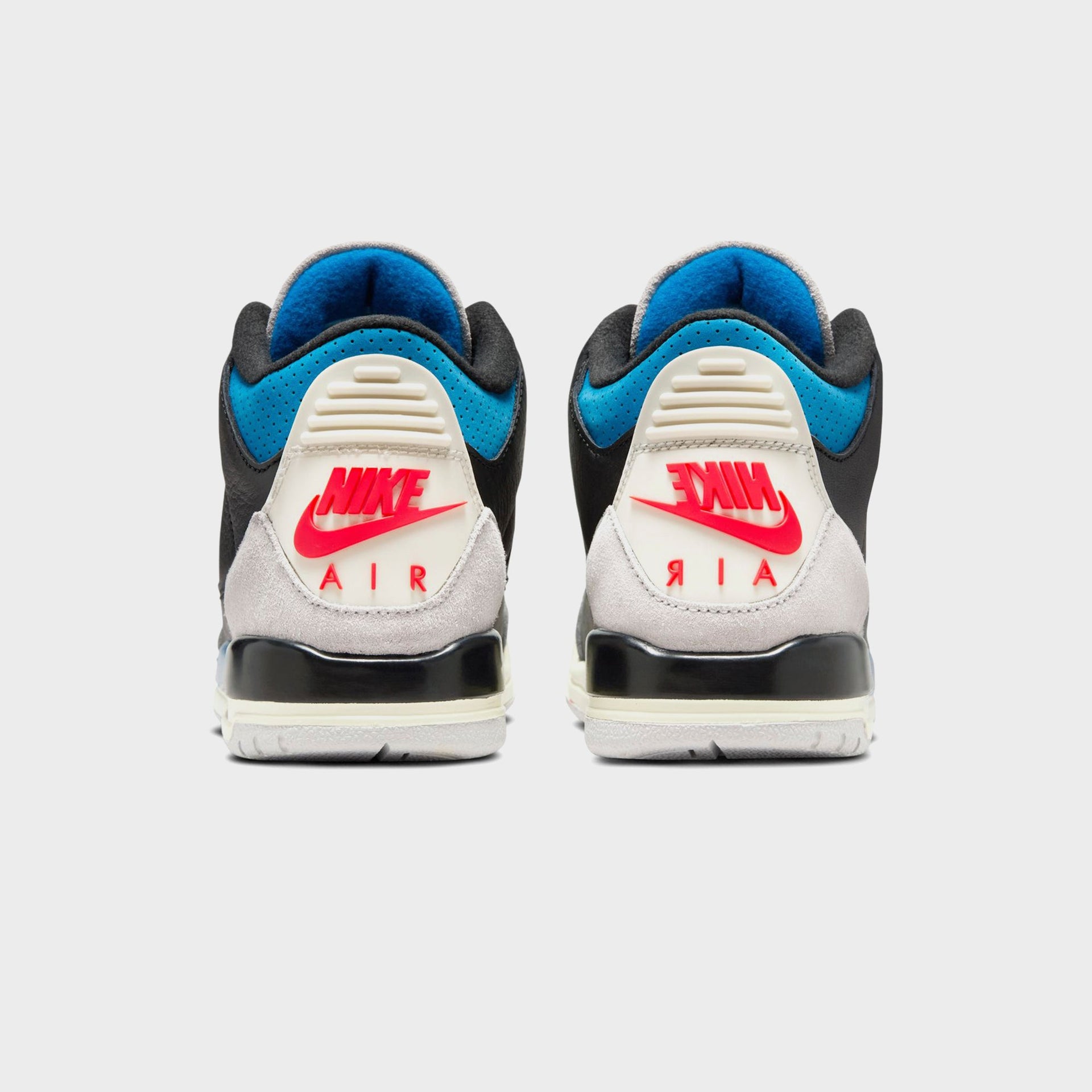 Jordan GS Air Jordan 3 Retro OG - Black / Chile Red / Neutral Grey / Military Blue / Coconut Milk