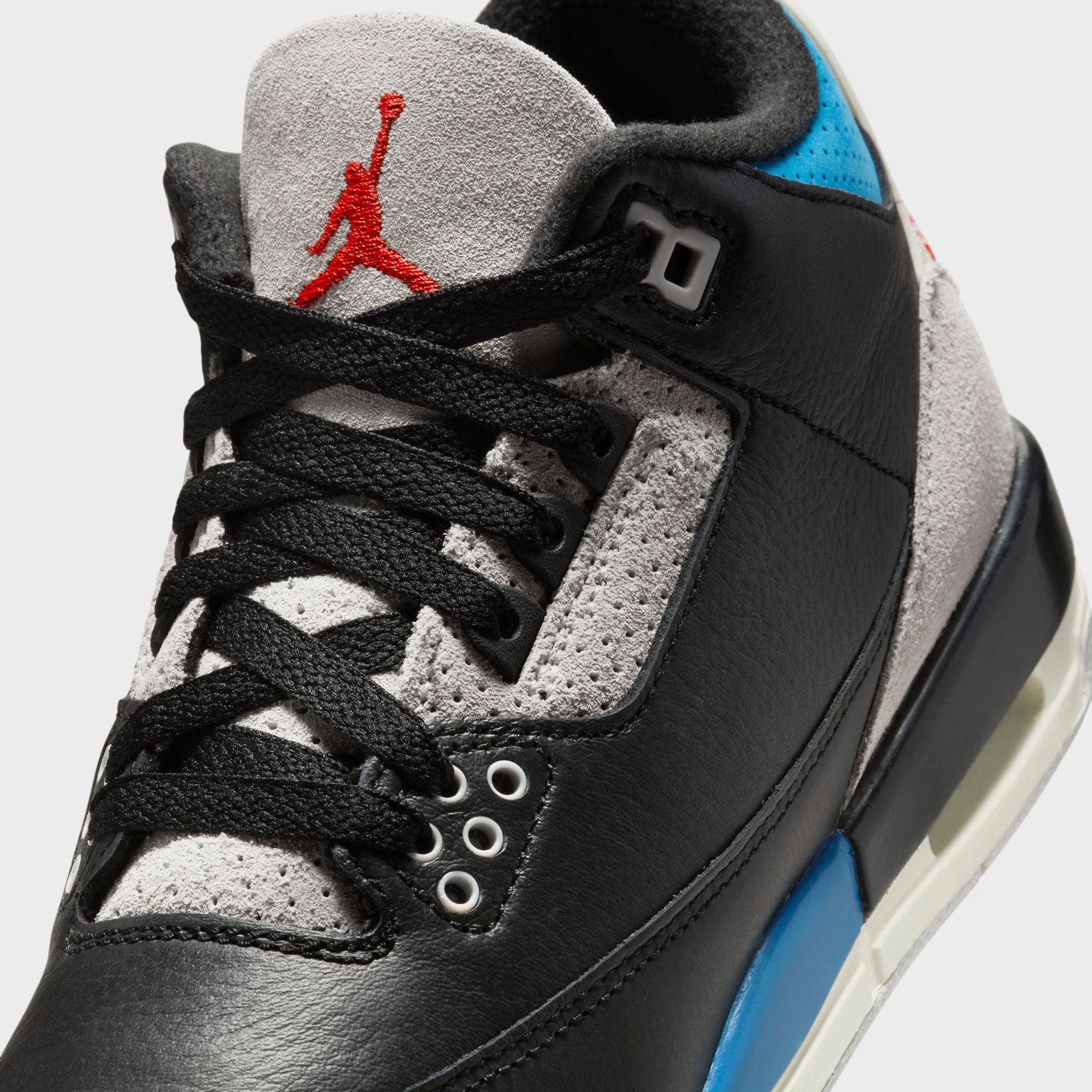 Jordan GS Air Jordan 3 Retro OG - Black / Chile Red / Neutral Grey / Military Blue / Coconut Milk
