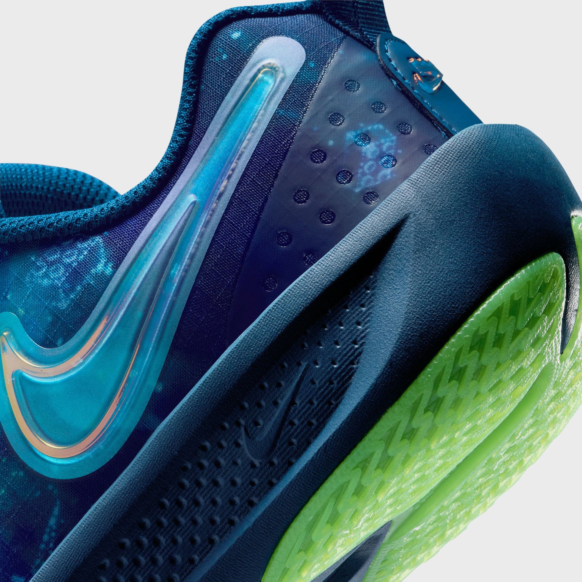 Nike x LEGO® Collection G.T. Cut 3 - Brave Blue / Green Strike / Pure Platinum / Chrome