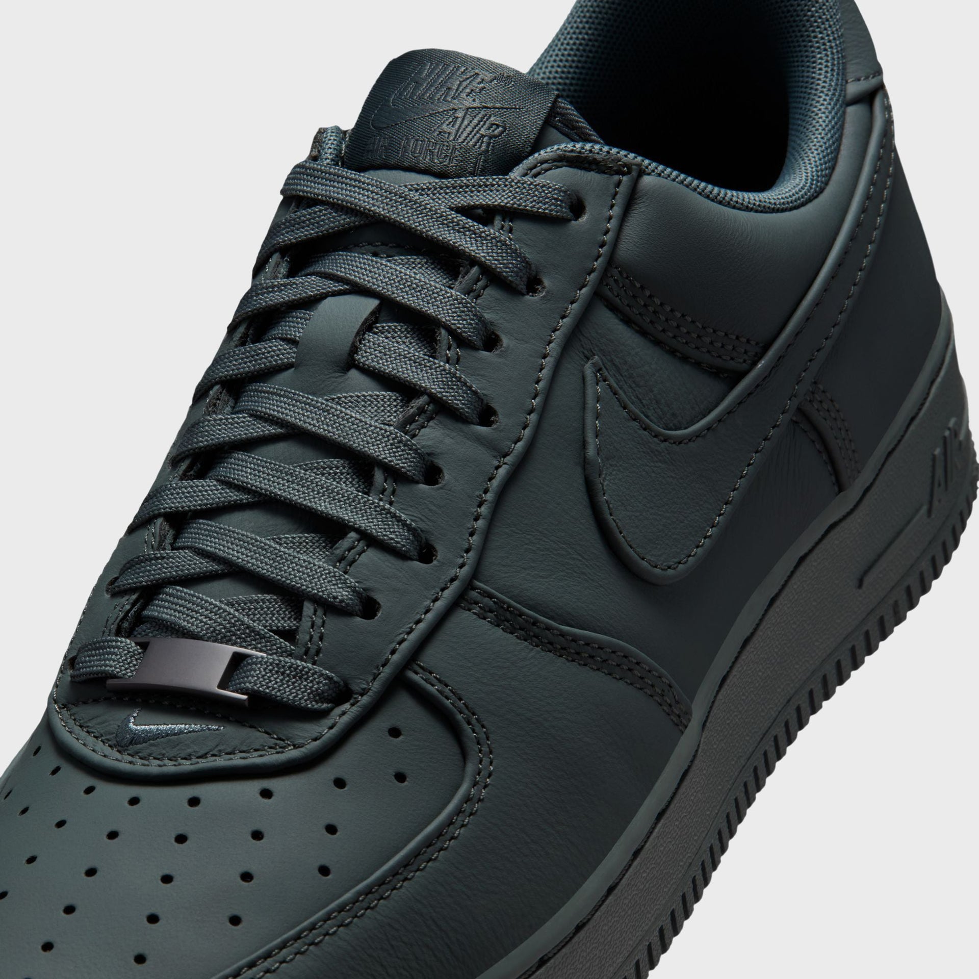 Nike Air Force 1 Low Retro PRM - Bomber Grey