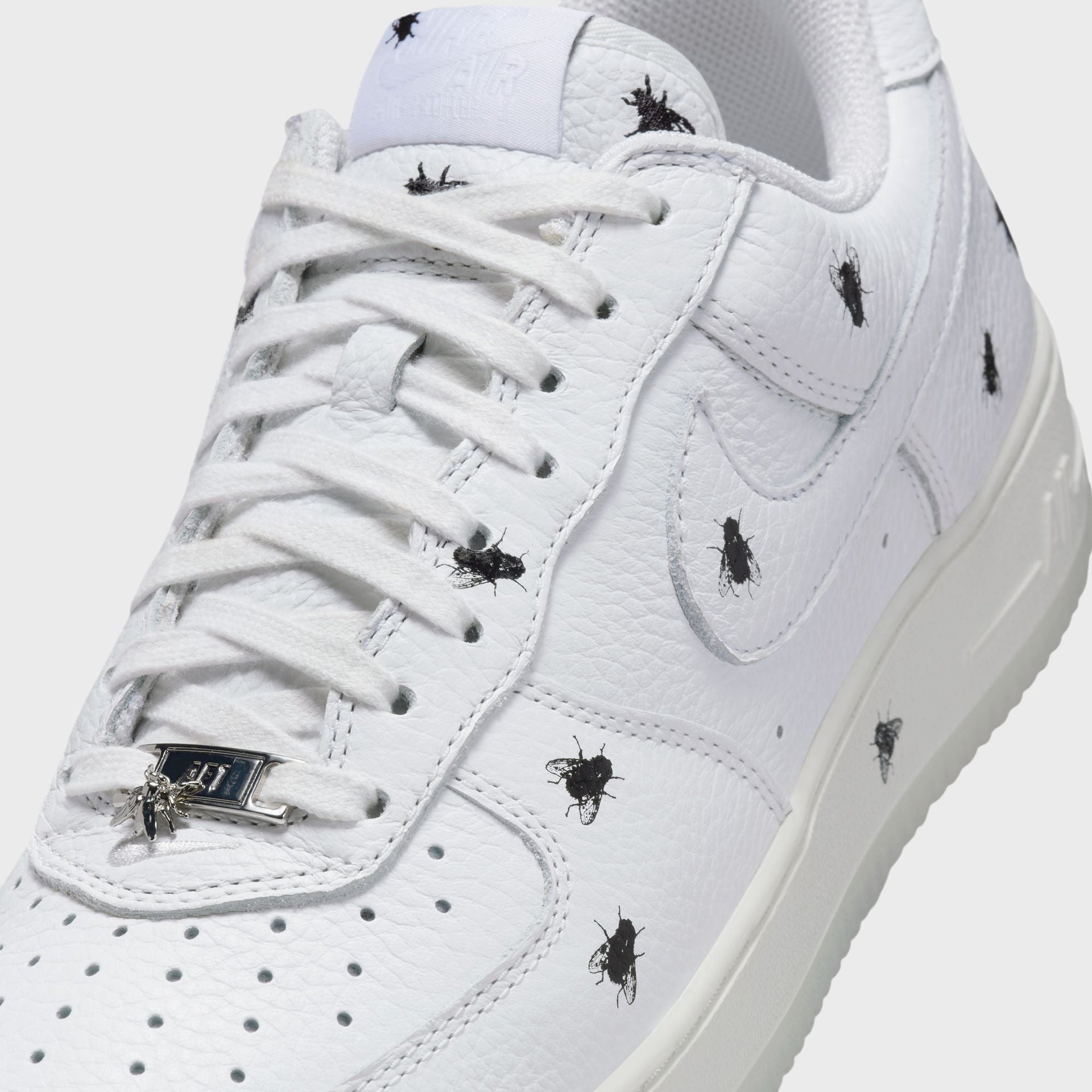 Nike Air Force 1 Retro - Summit White / Black