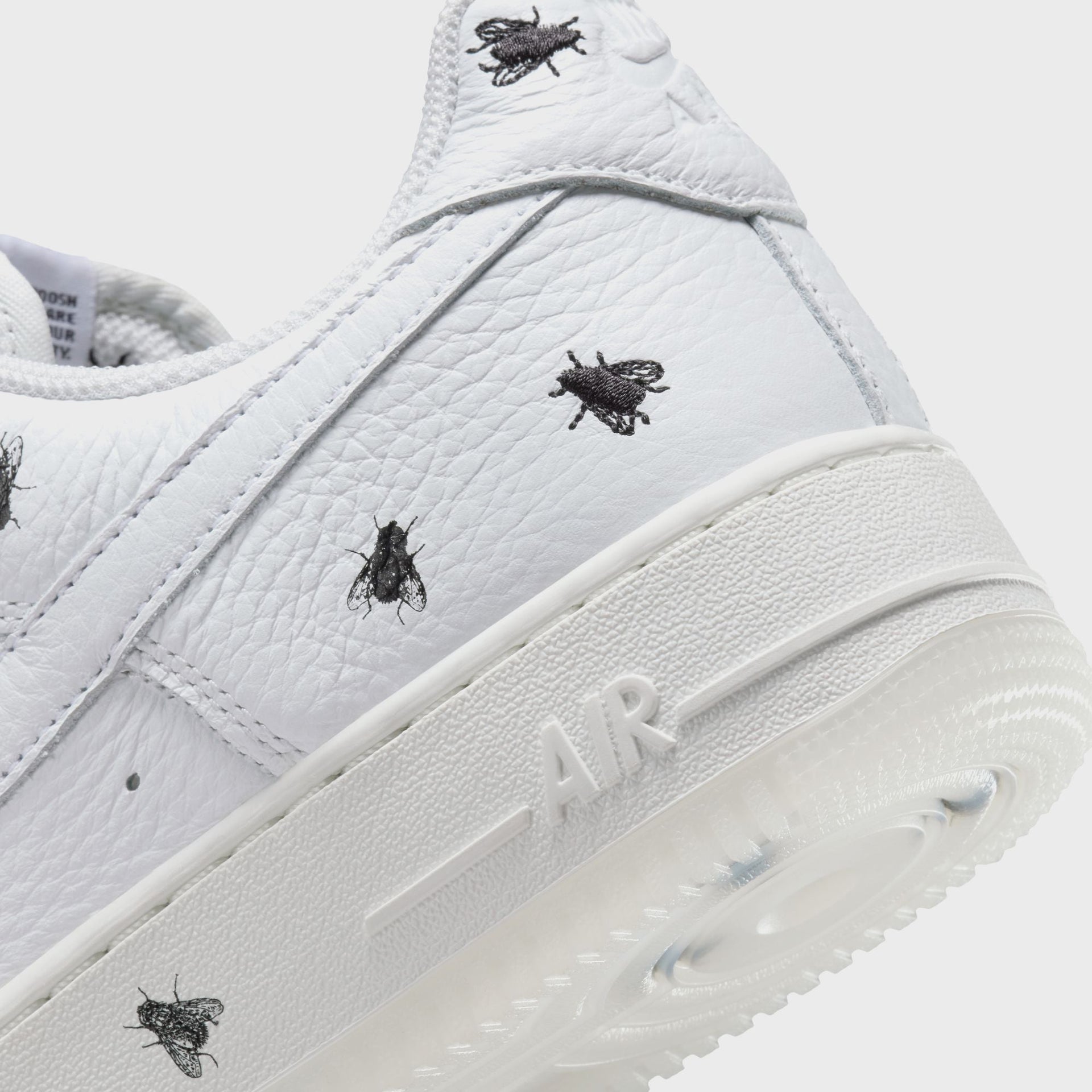 Nike Air Force 1 Retro - Summit White / Black