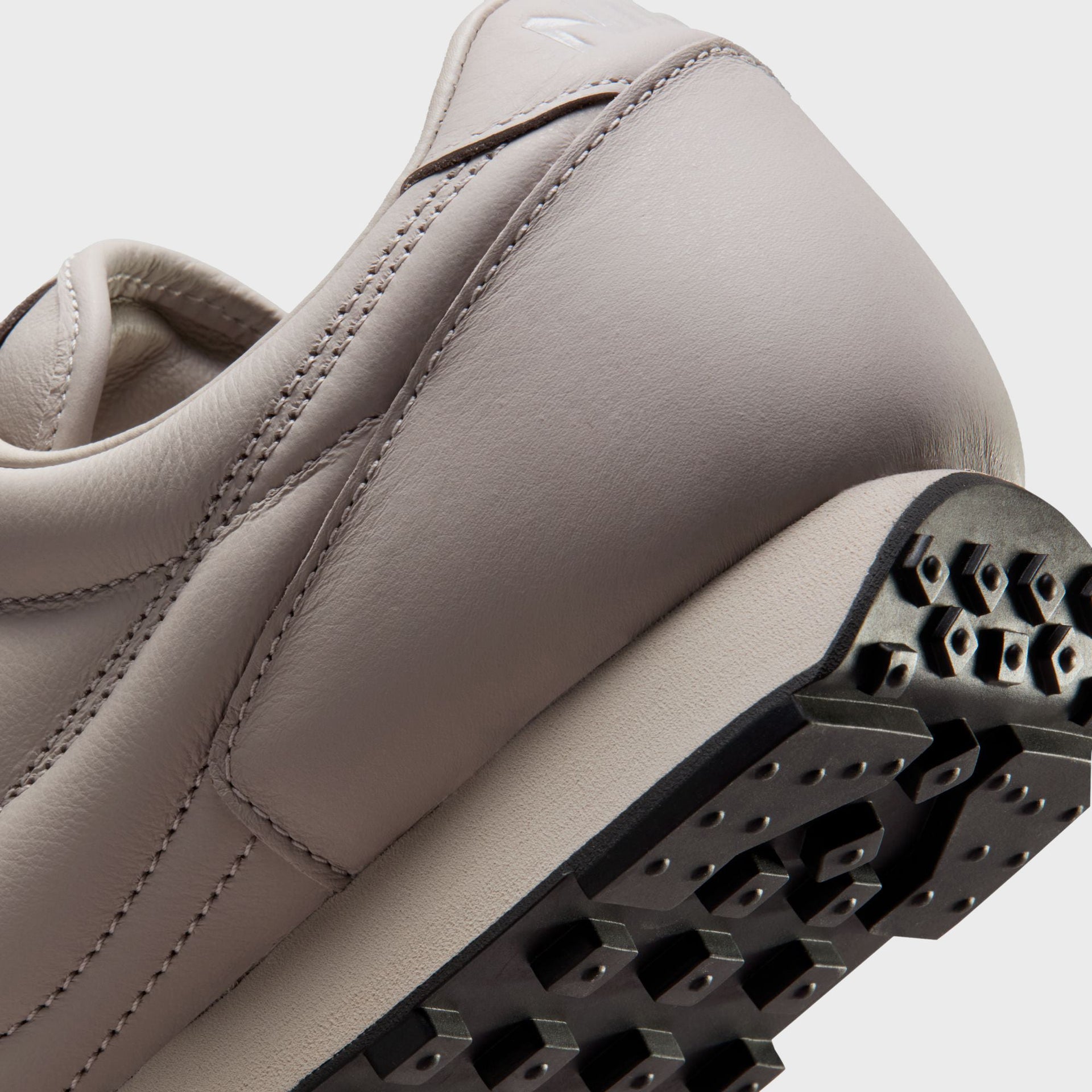 Nike Daybreak SP - Anthracite / Coconut Milk / Black