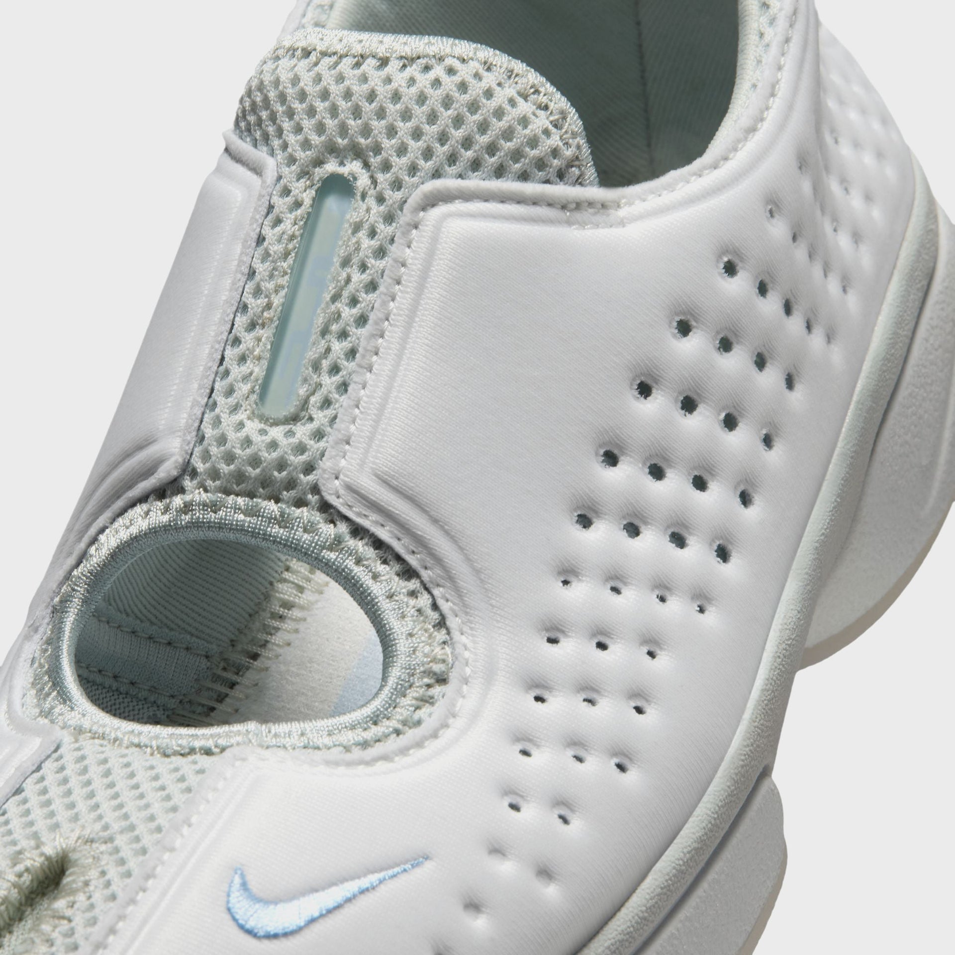 Nike WMNS Rift 2 - Summit White / Swan