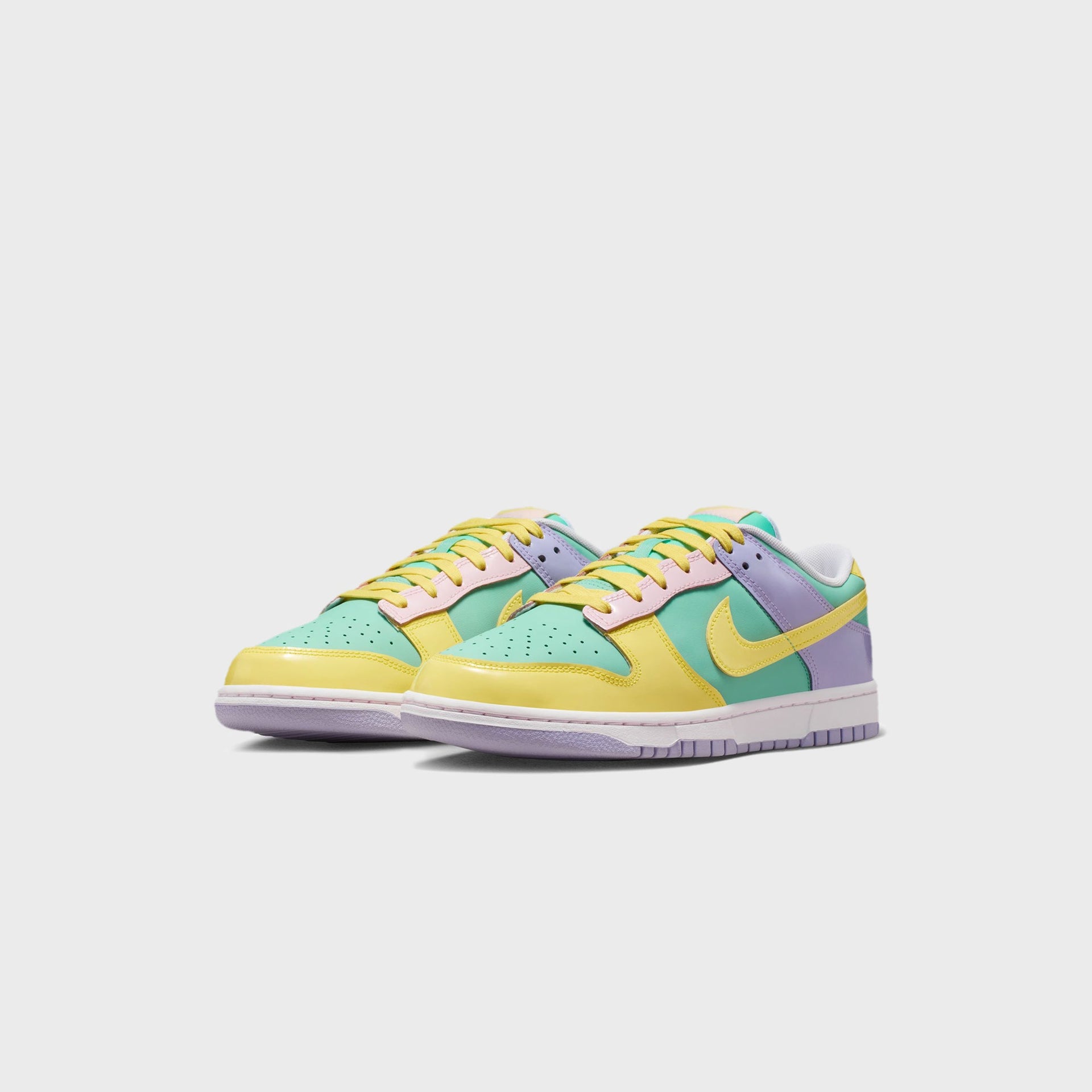 Nike Dunk Low - Emerald Rise / Yellow Pulse / Hydrangeas / White / Pink Foam