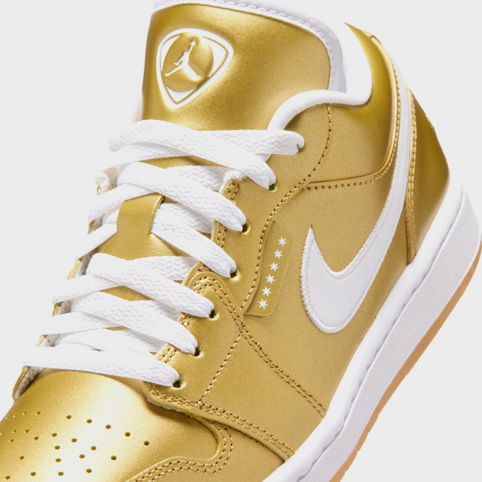Jordan WMNS Air Jordan 1 Low - Gold / White / Gum Yellow