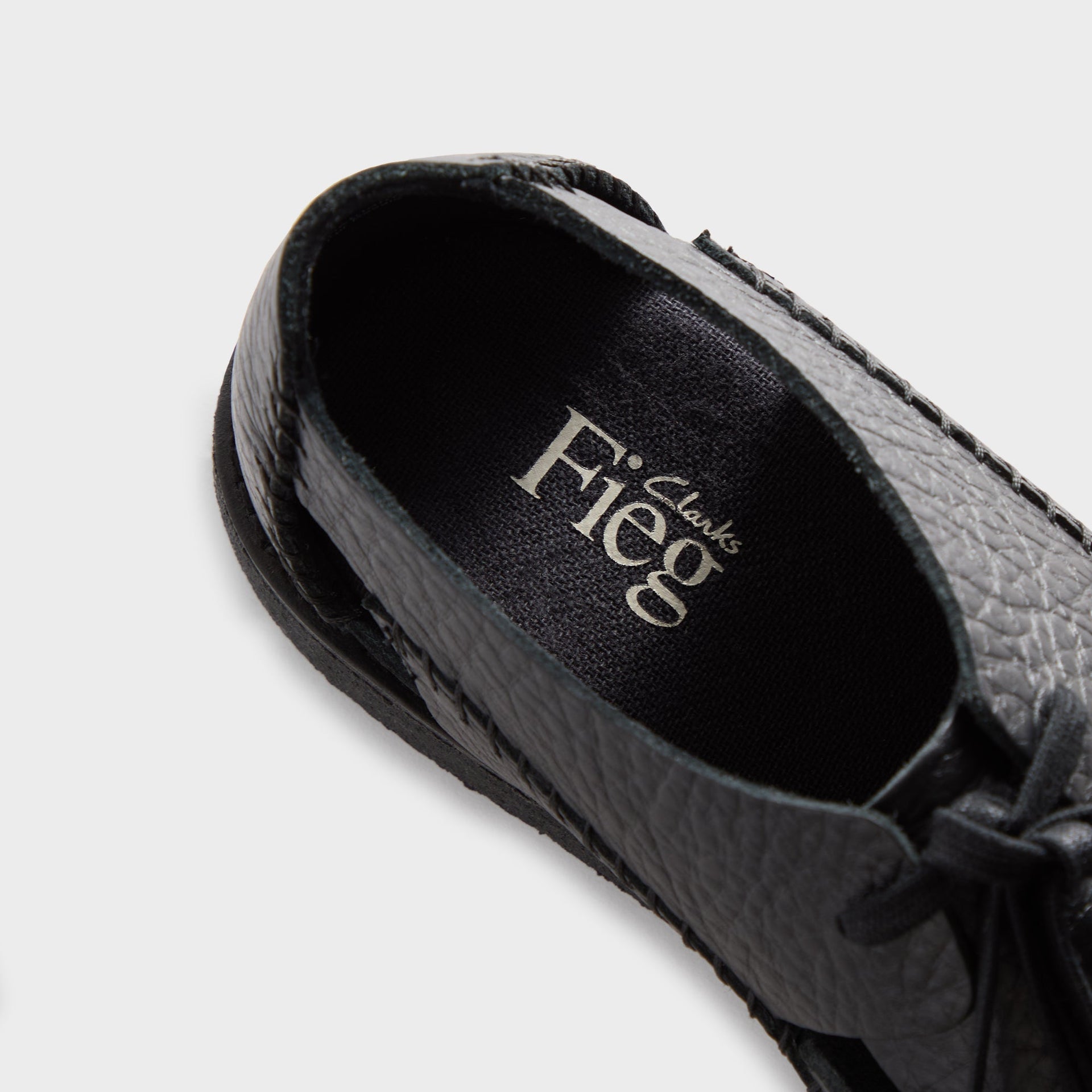 PRE-ORDER | 8th St by Ronnie Fieg for Clarks Originals Ridgevale - Black - PH