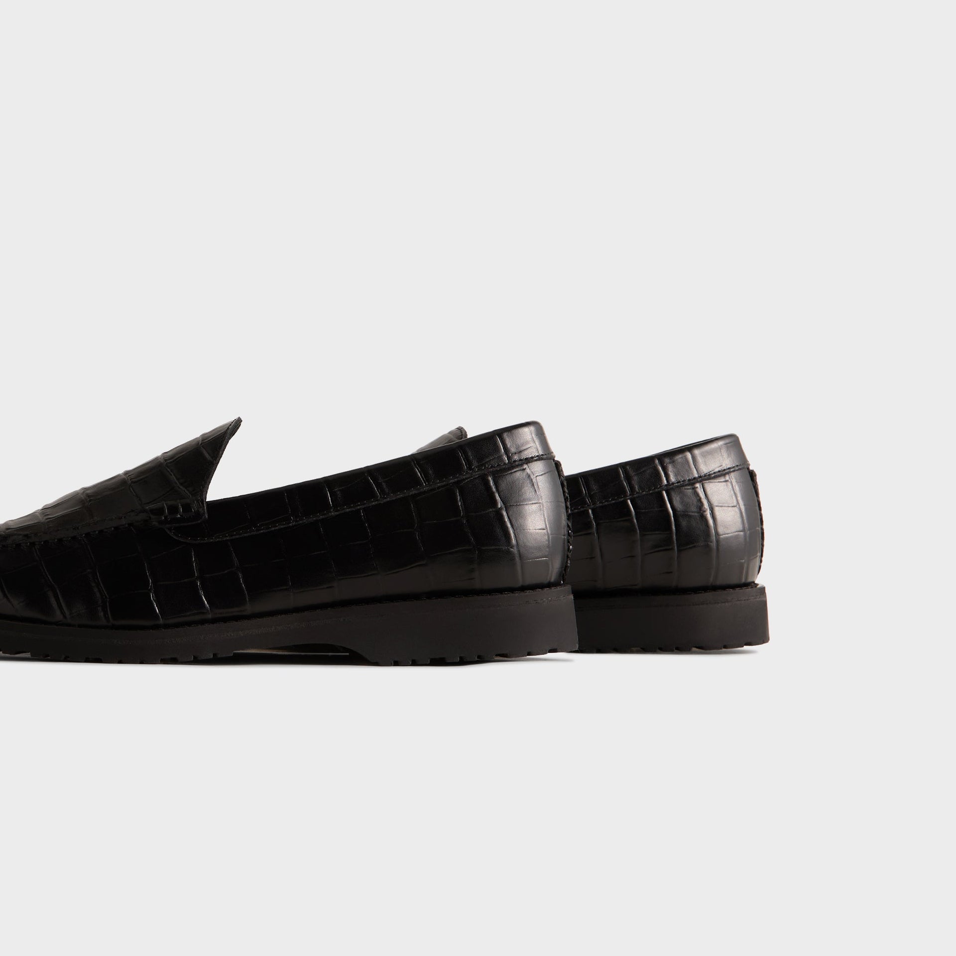 8th St by Ronnie Fieg for Clarks Originals Bristol Loafer - Black Croc