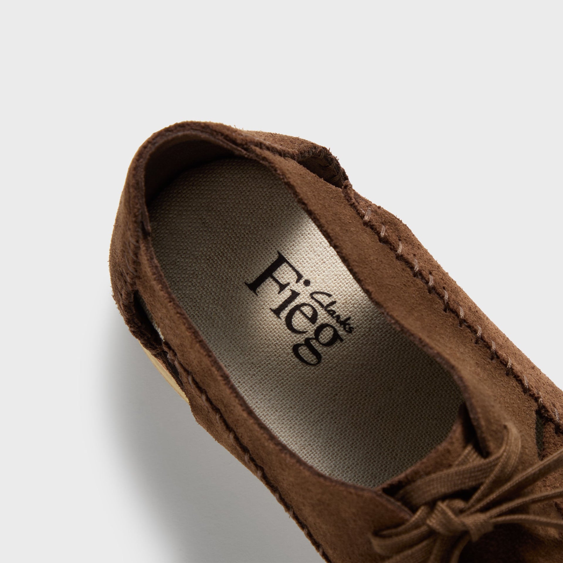 PRE-ORDER | 8th St by Ronnie Fieg for Clarks Originals Ridgevale - Chestnut - PH
