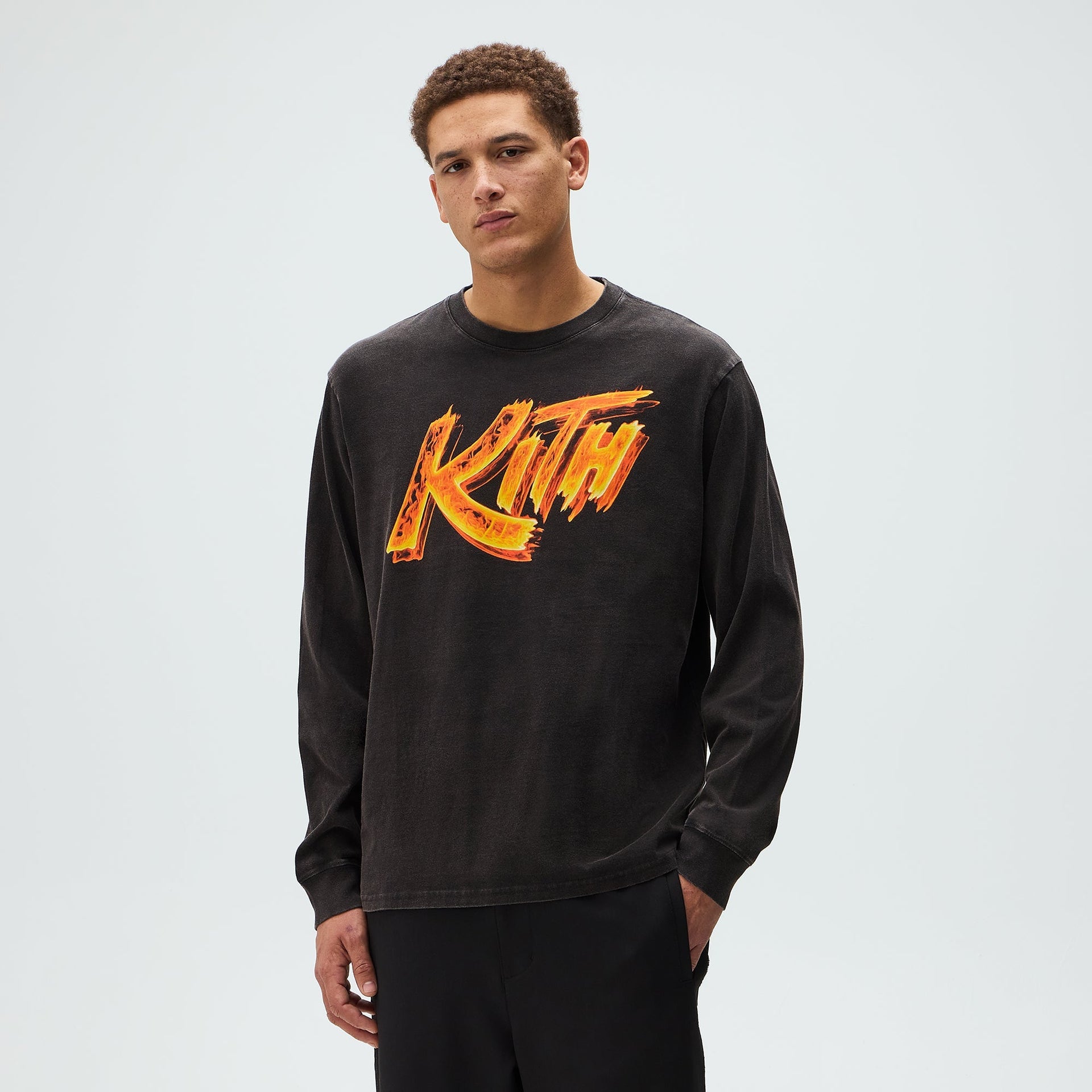 Capcom | Kith Street Fighter Flame Vintage Long Sleeve Tee - Black